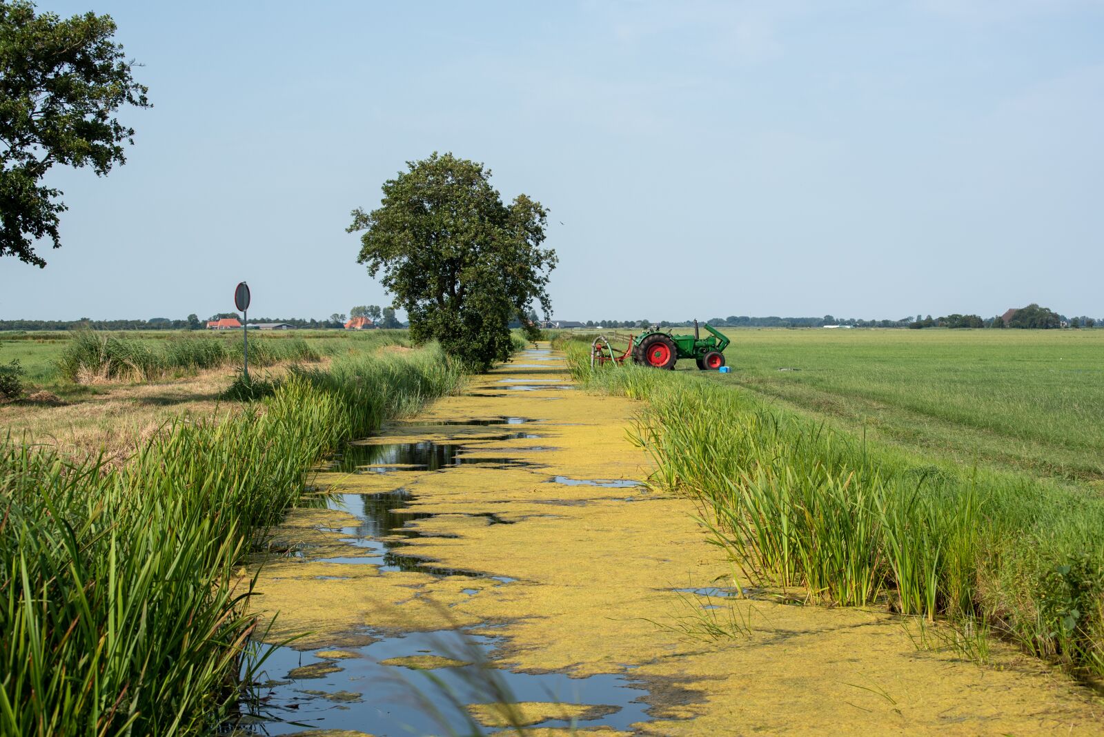 Nikon D750 sample photo. Tractor, water, agriculture photography