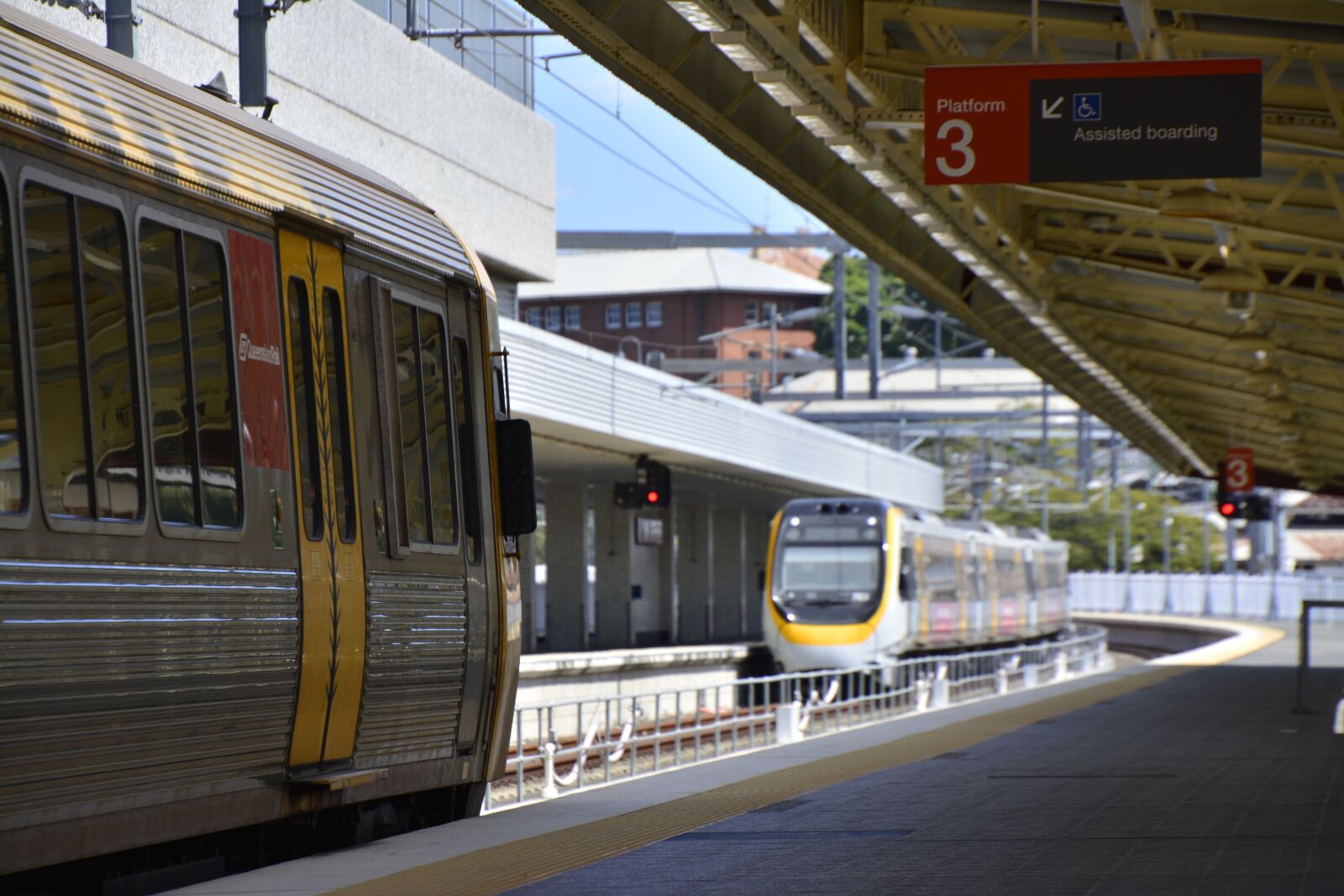 Nikon D5200 sample photo. Brisbane, train, travel photography