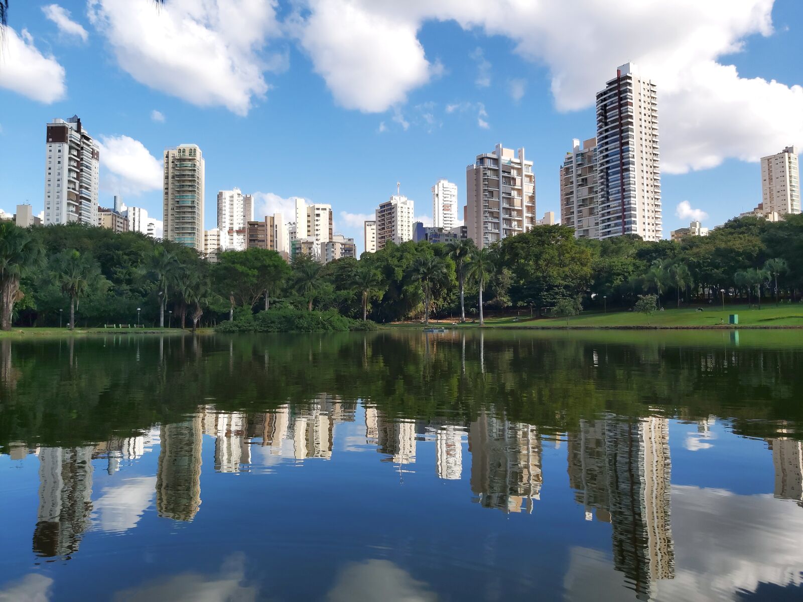 Samsung Galaxy A70 sample photo. The parque vaca brava photography