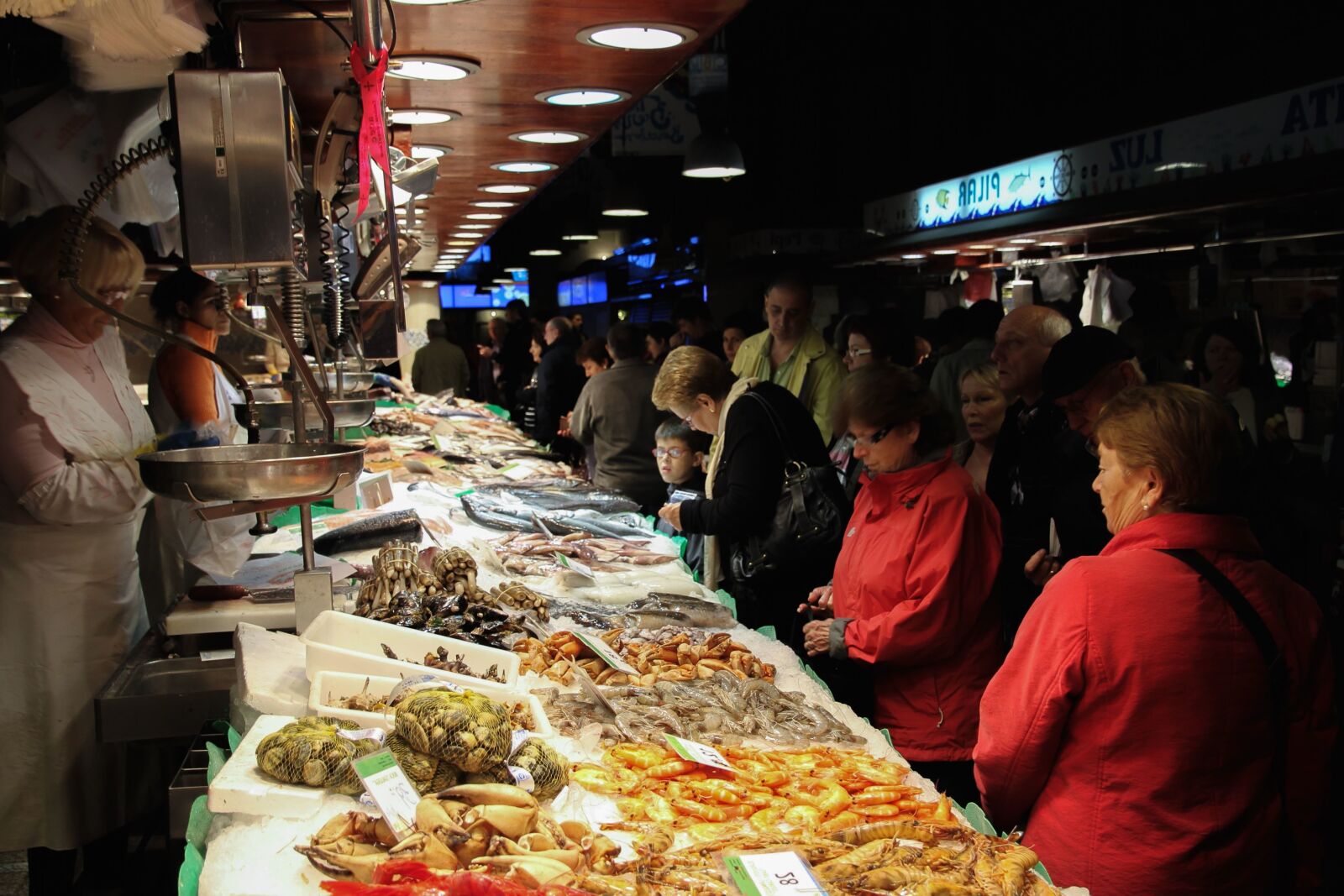 Canon EOS 7D sample photo. People, food, market, food photography
