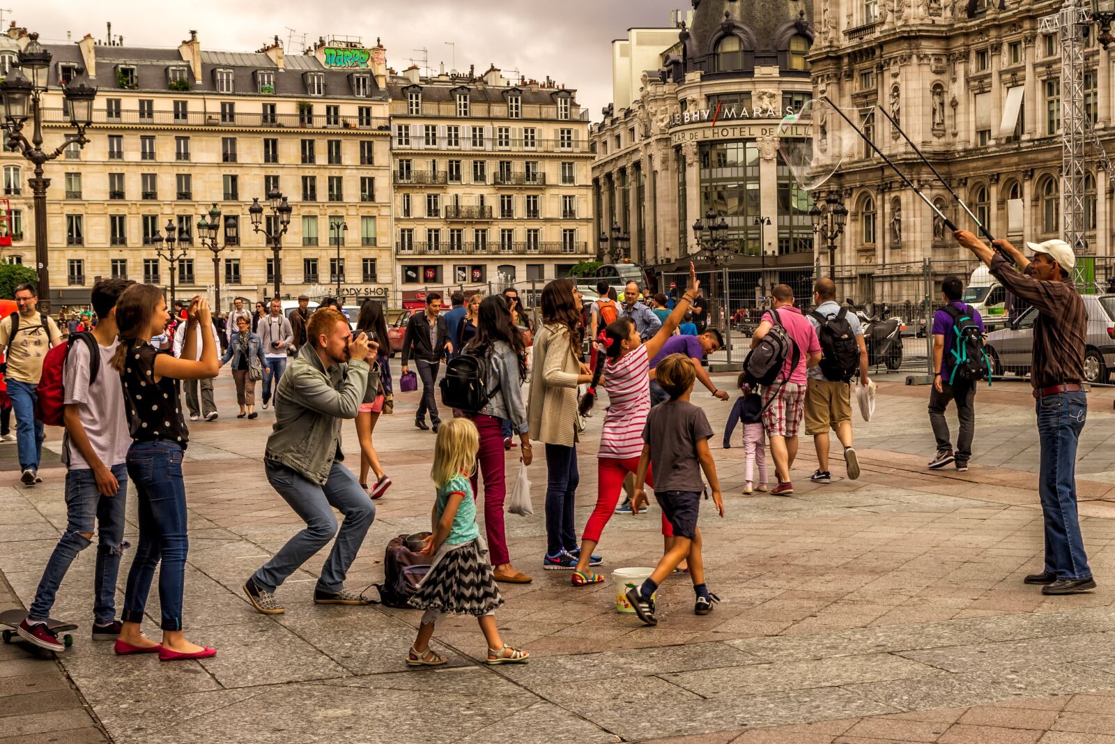 Canon EOS 60D sample photo. Paris, small street scene photography