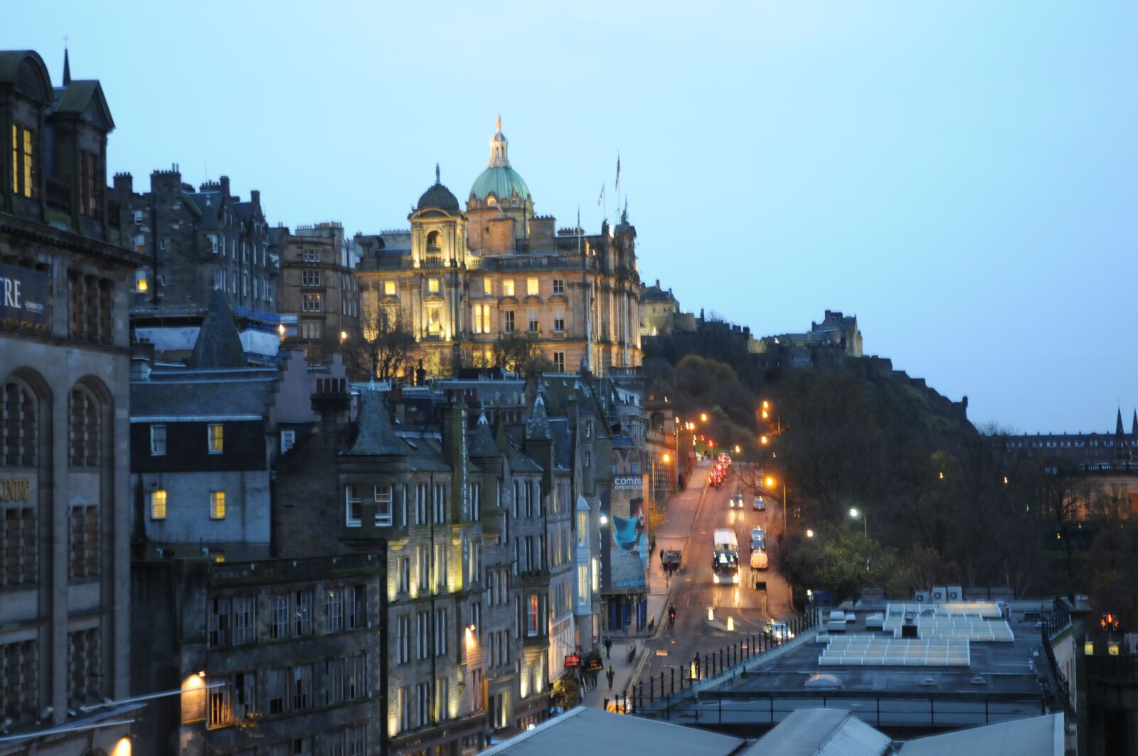 Nikon D300 sample photo. Edinburgh, nighttime, city photography