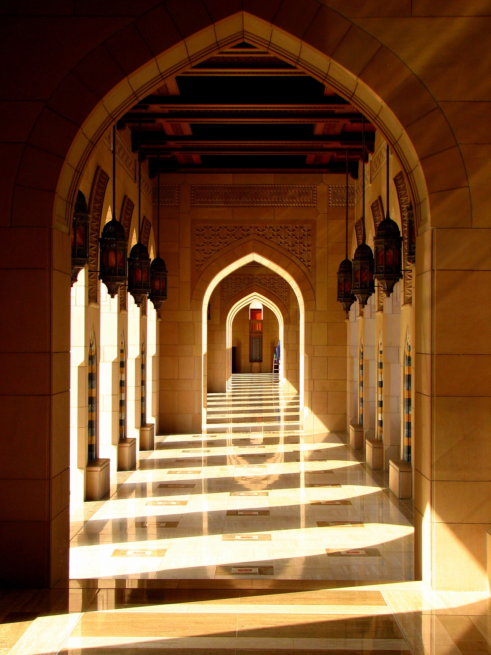 Canon POWERSHOT S2 IS sample photo. Arch, architecture, doorway, light photography
