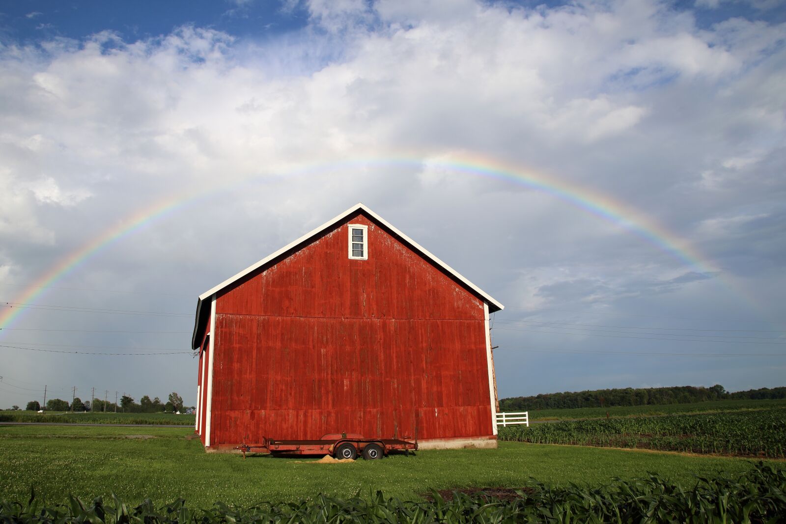 Canon EOS 6D + Canon EF 24-105mm F4L IS USM sample photo. Rainbow barn, barn, red photography