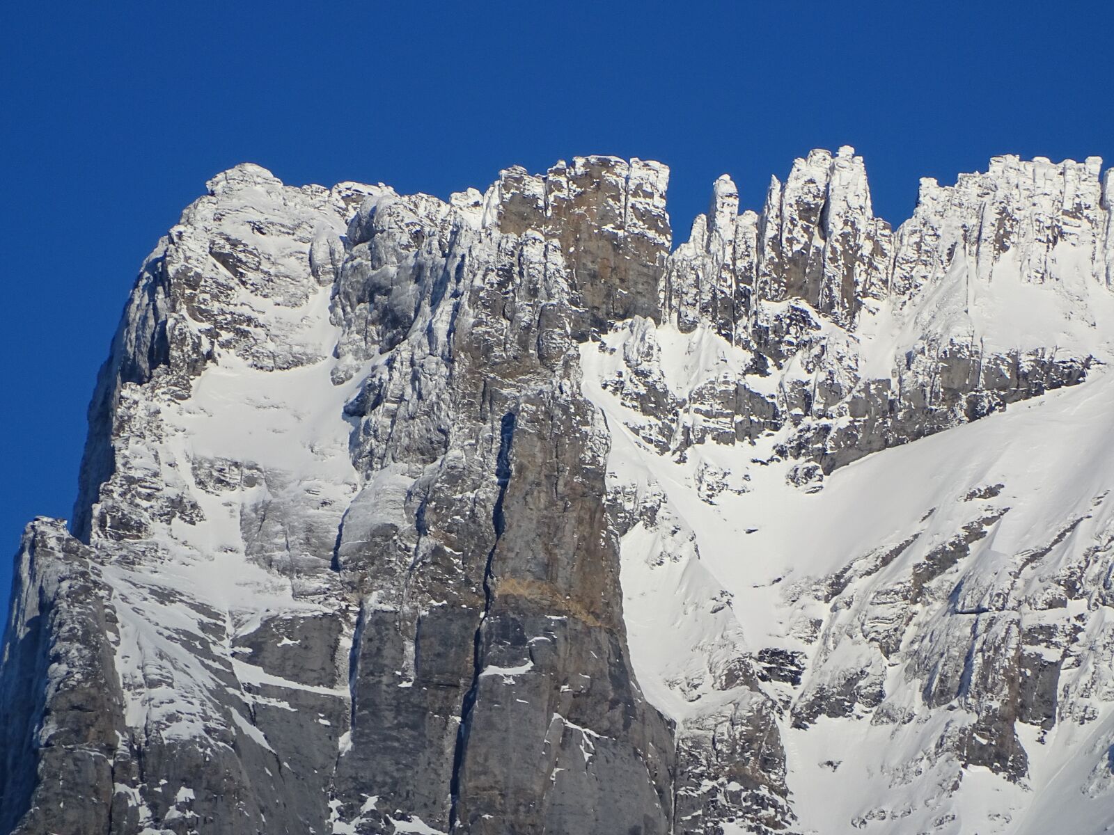 Sony Cyber-shot DSC-HX400V sample photo. Grindelwald, switzerland, snow photography