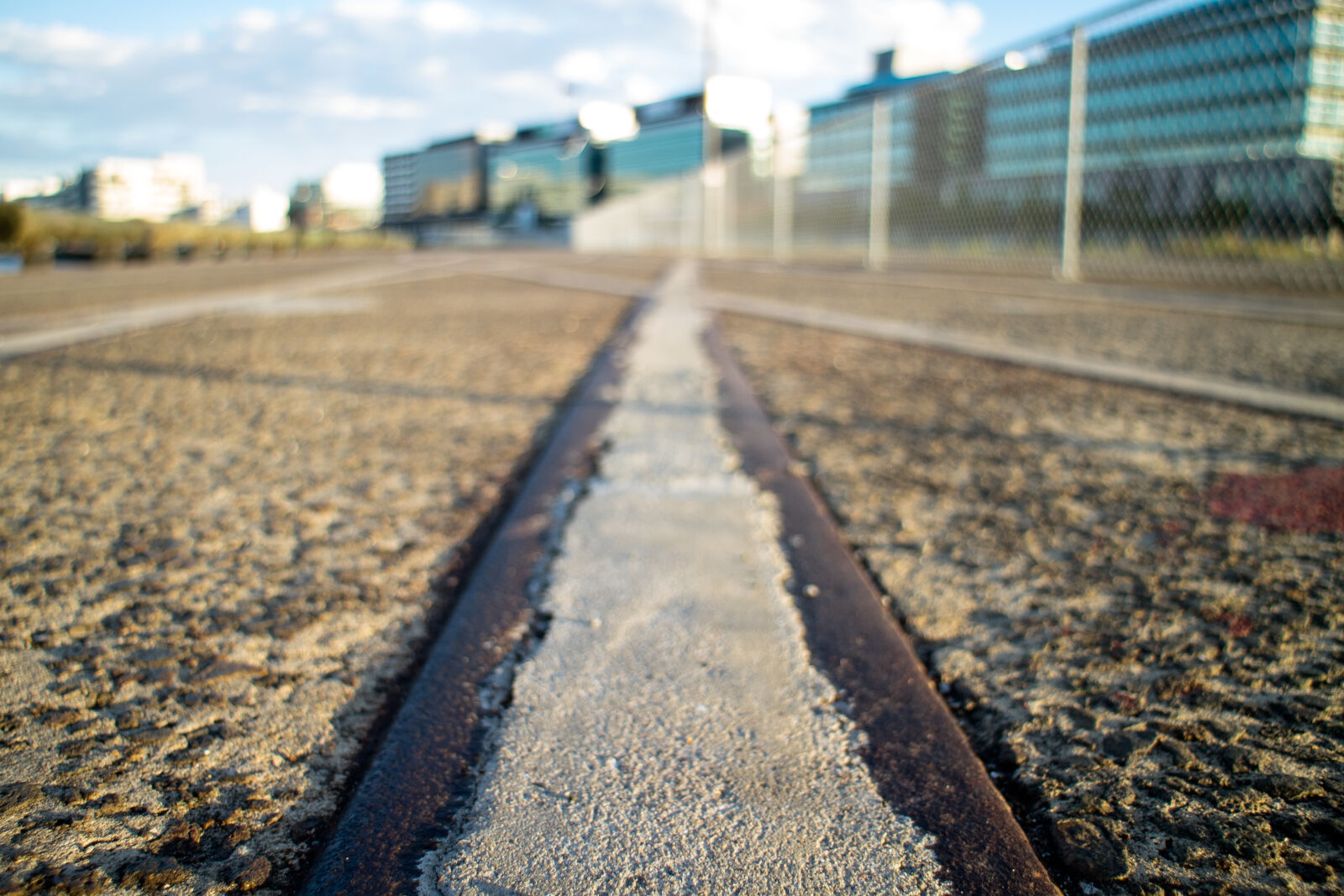 Canon EOS M2 sample photo. Surface, level, of, railroad photography