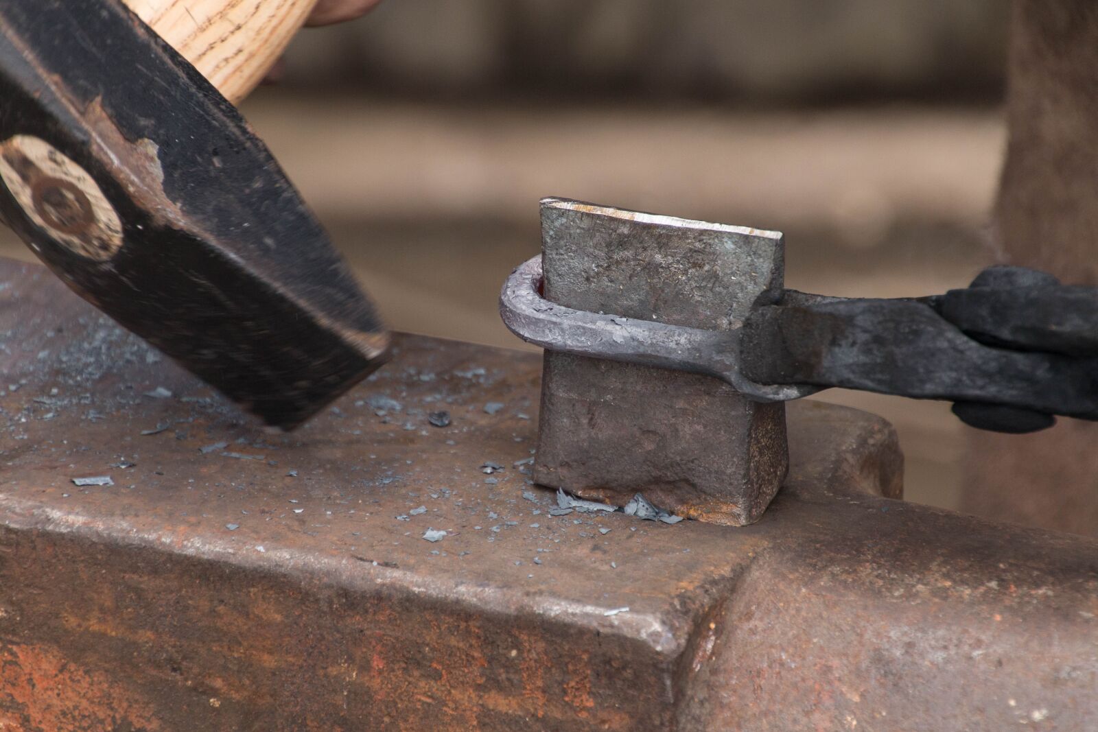 Canon EOS 70D sample photo. Metal, metallurgy, smith photography