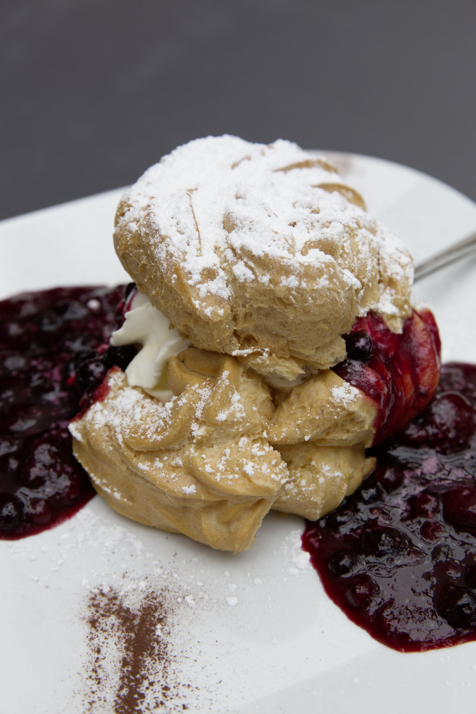 Canon EF 24-70mm F2.8L II USM sample photo. Food, plate, sugar, chocolate photography