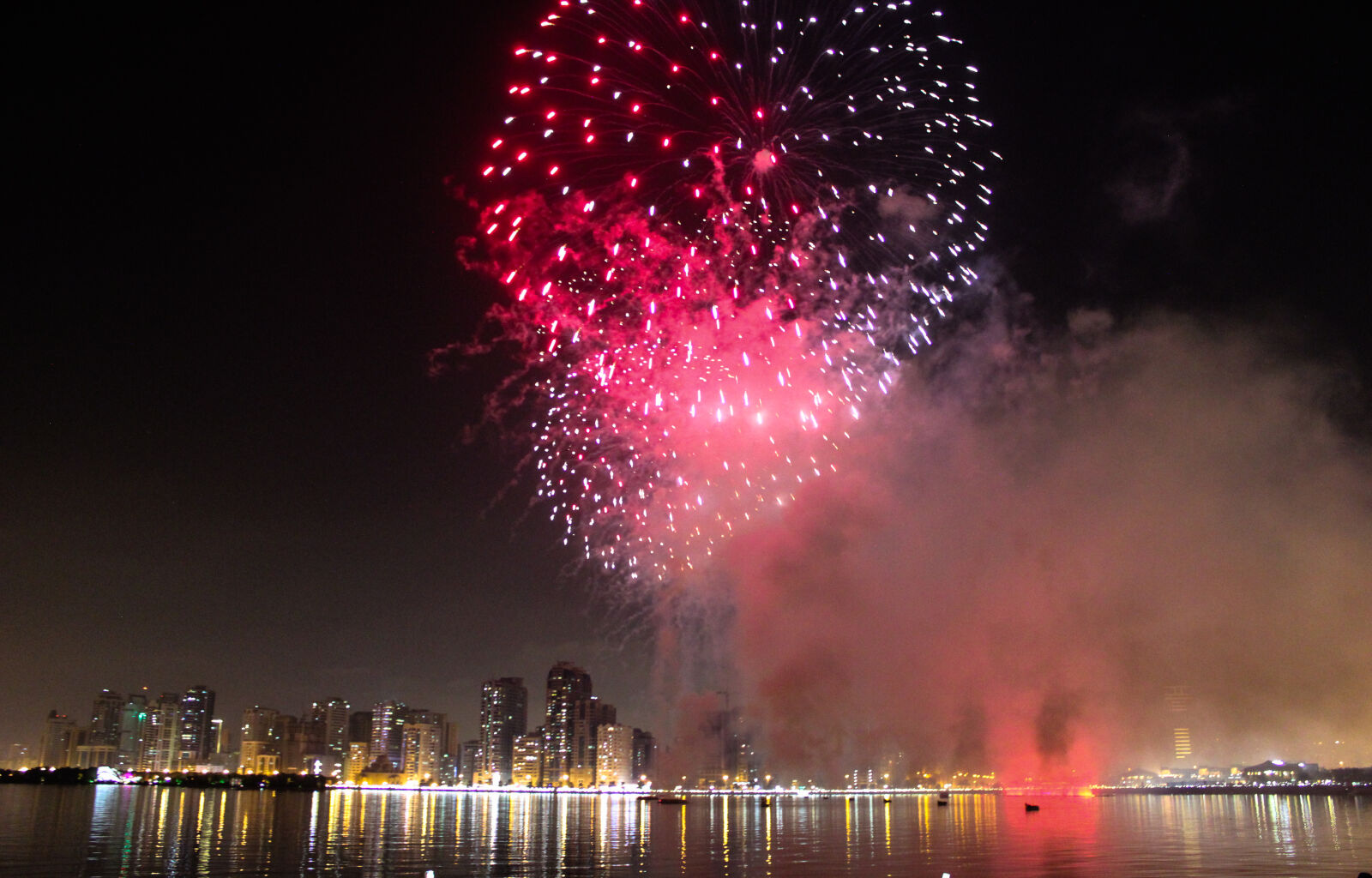 Canon EF-S 18-55mm F3.5-5.6 IS sample photo. Dubai, fireworks, hd, wallpaper photography