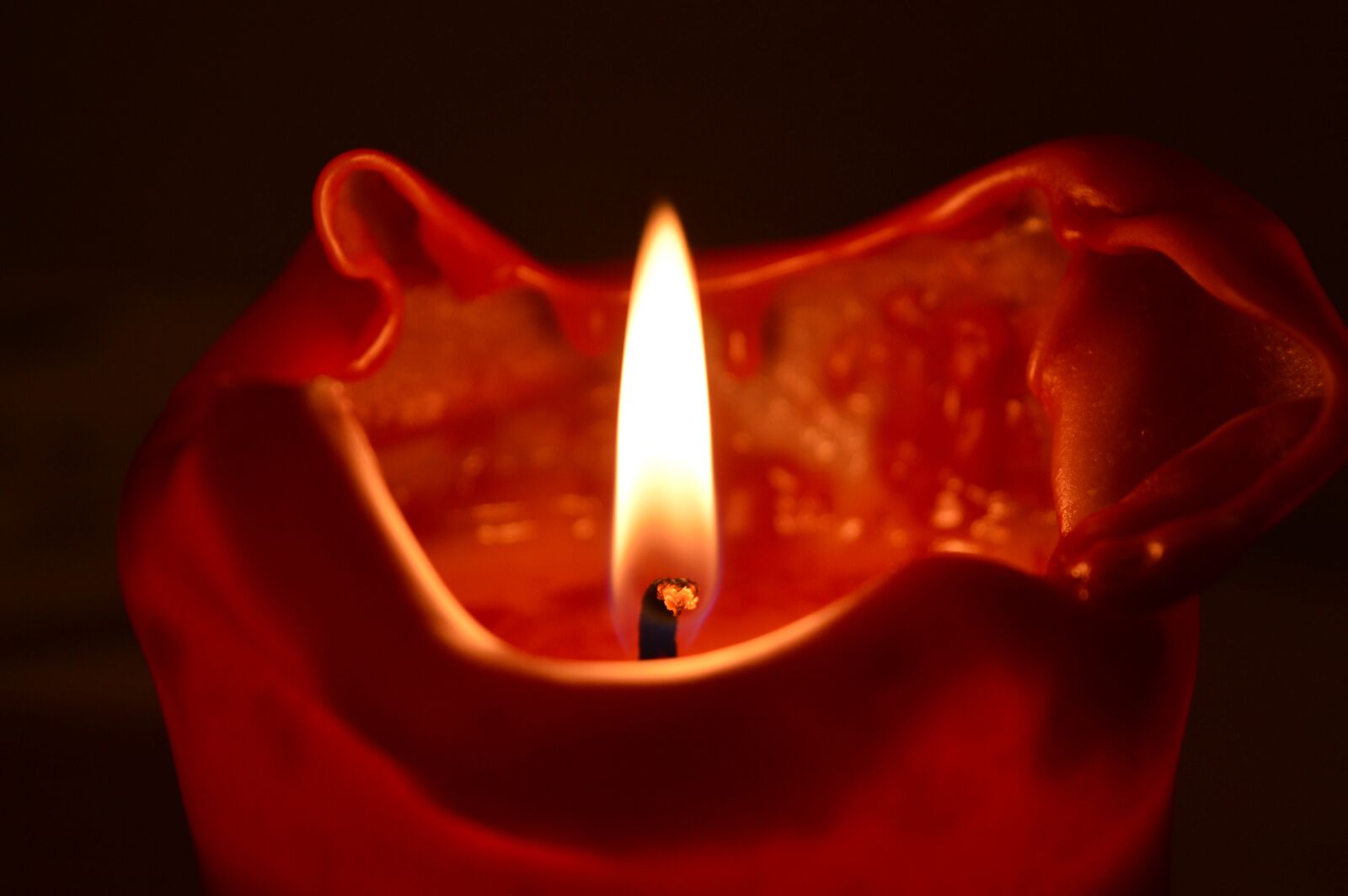 Nikon D3200 sample photo. Candle, flame, red photography