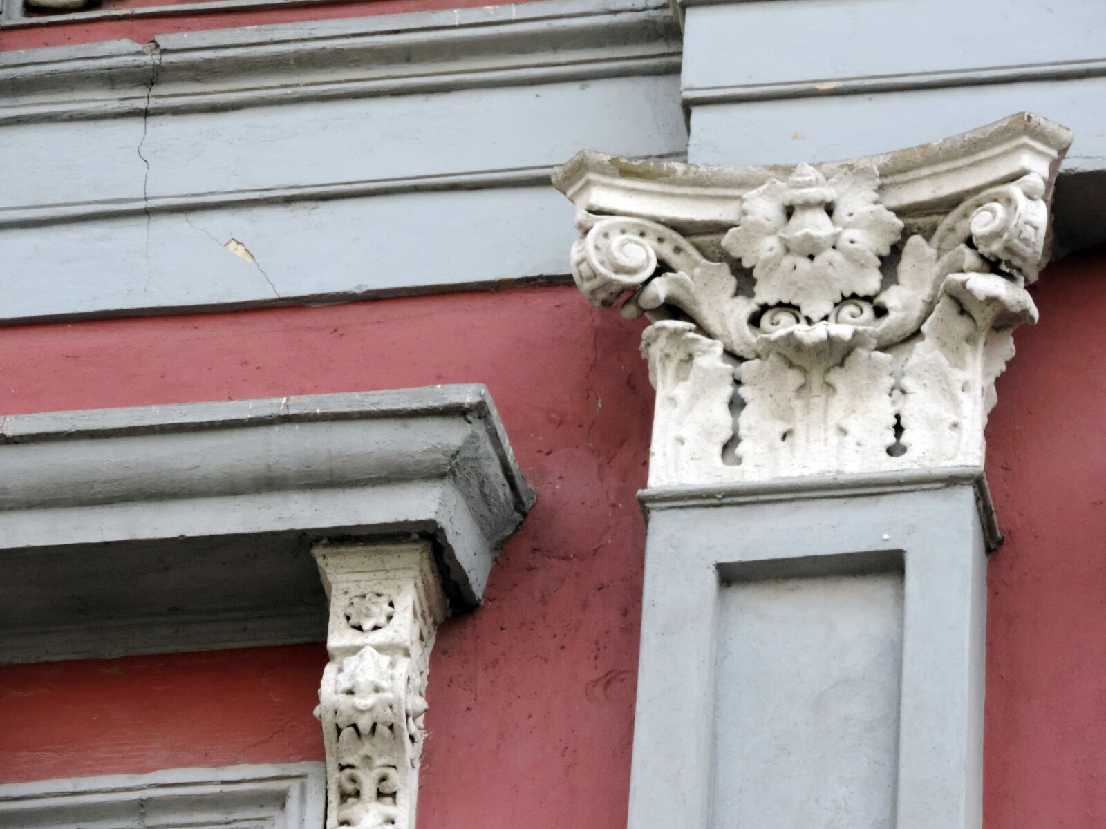 Nikon Coolpix P520 sample photo. Baroque, heraldry, heritage, architecture photography