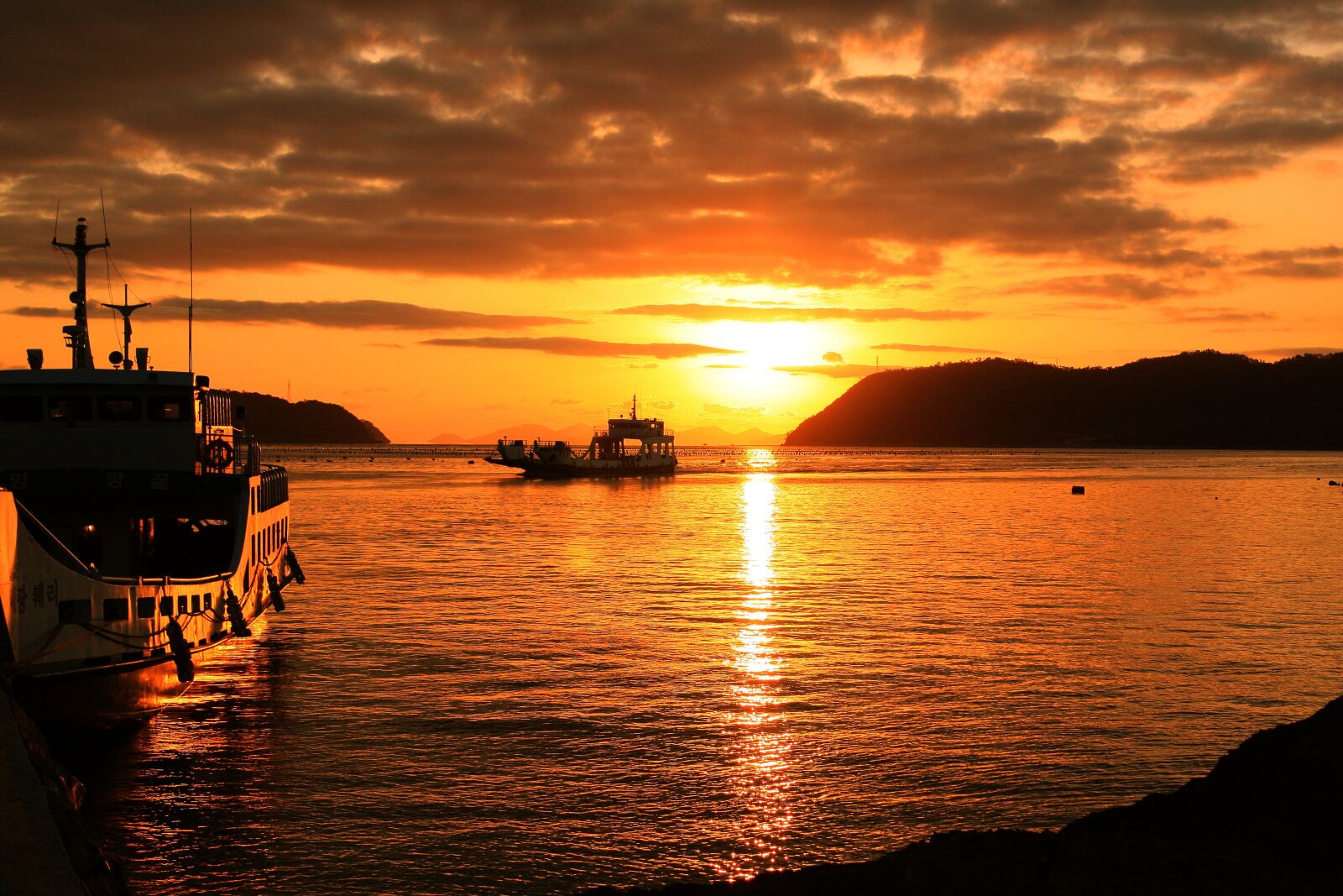 Canon EOS 40D sample photo. Sunrise, sea, sky photography