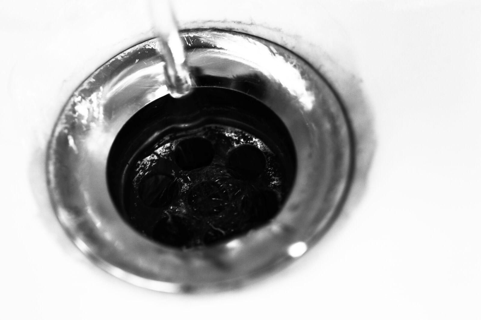 Canon EOS 7D Mark II sample photo. Water, bathroom, bath photography