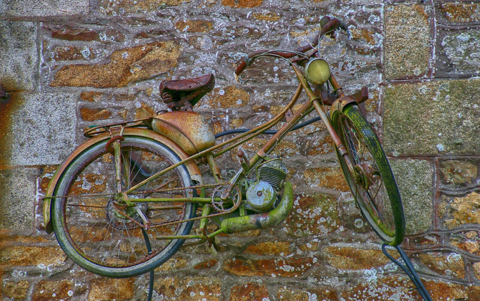 Canon EOS 70D + Tamron 16-300mm F3.5-6.3 Di II VC PZD Macro sample photo. Bike, old, vintage photography
