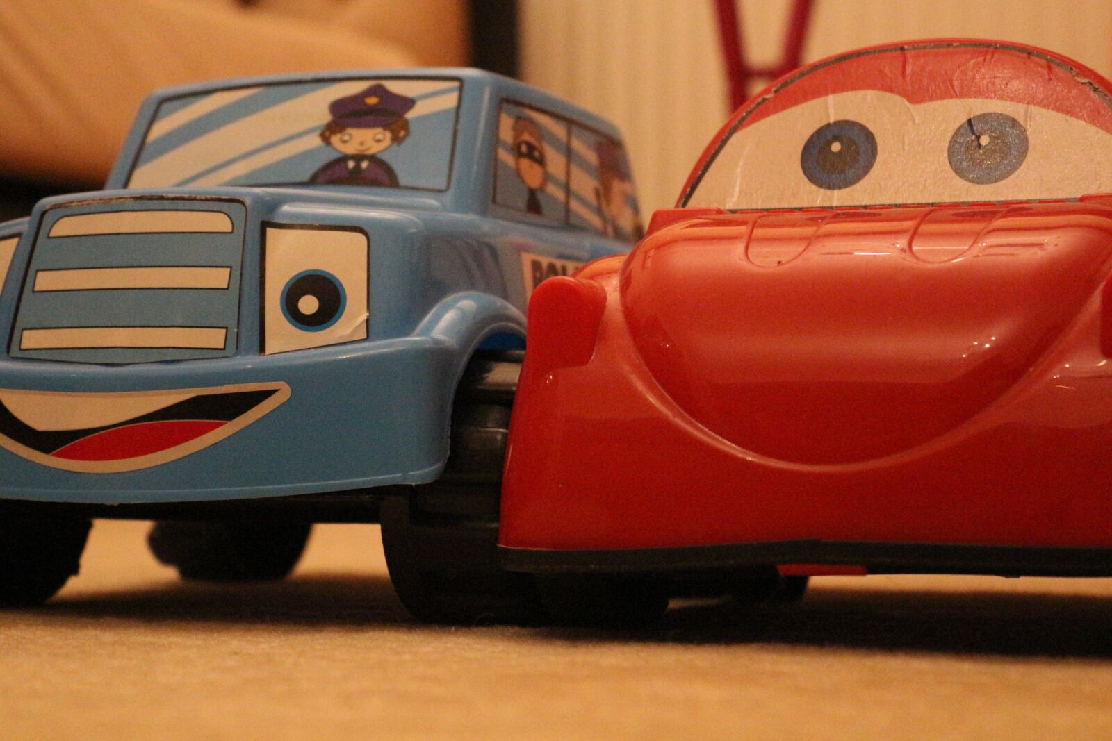 Canon EOS 650D (EOS Rebel T4i / EOS Kiss X6i) sample photo. Car, police, auto photography