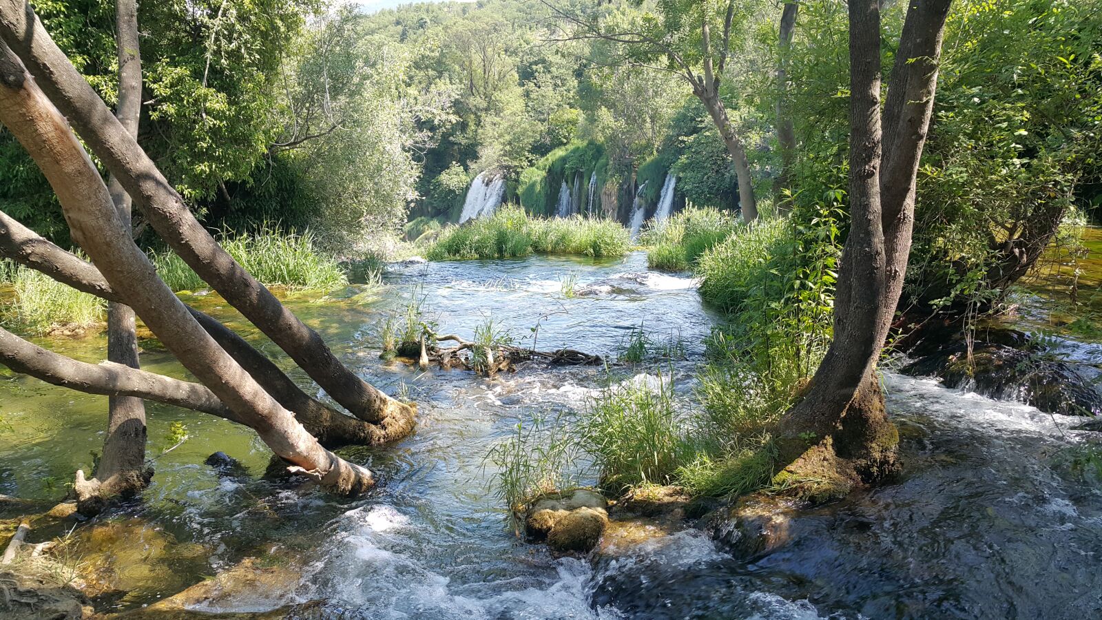 Samsung Galaxy Note4 sample photo. Trees, waterfall, mostar photography