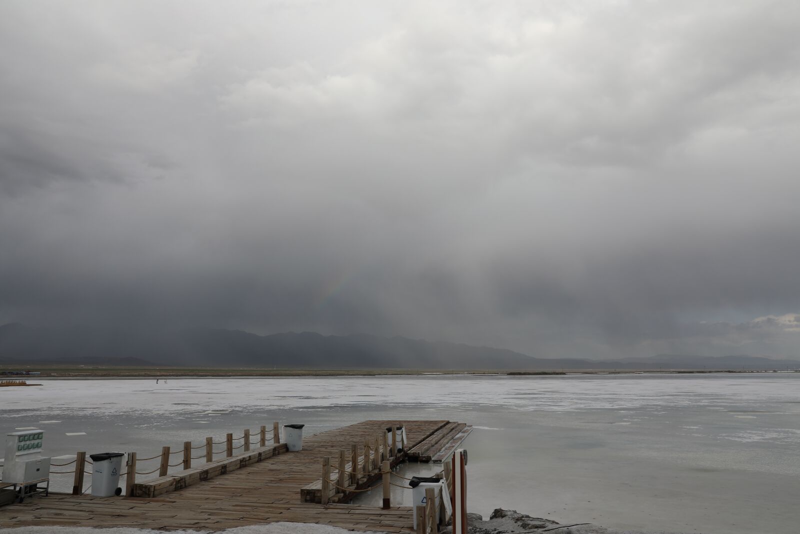 Canon EF 24-70mm F2.8L II USM sample photo. Caka salt lake, dark photography