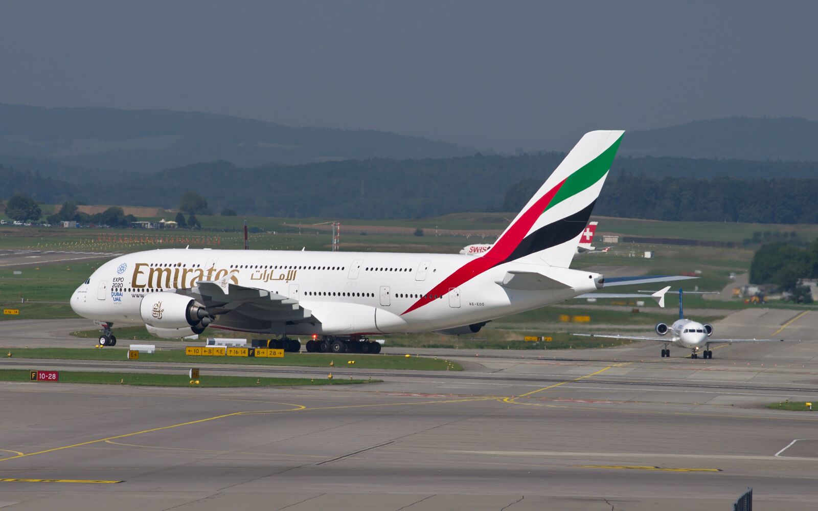 Nikon D300S sample photo. Emirates, airbus a380, aircraft photography