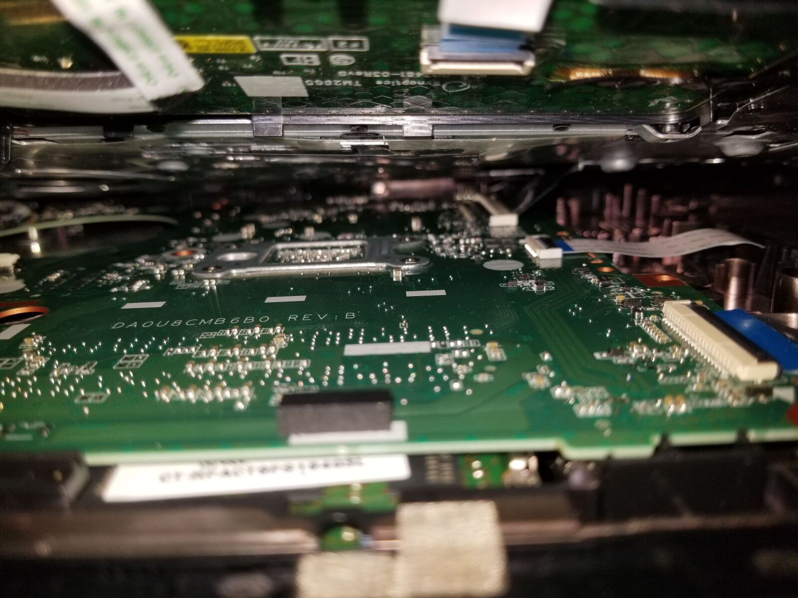Samsung Galaxy S8+ sample photo. Mainboard, laptop, computer photography