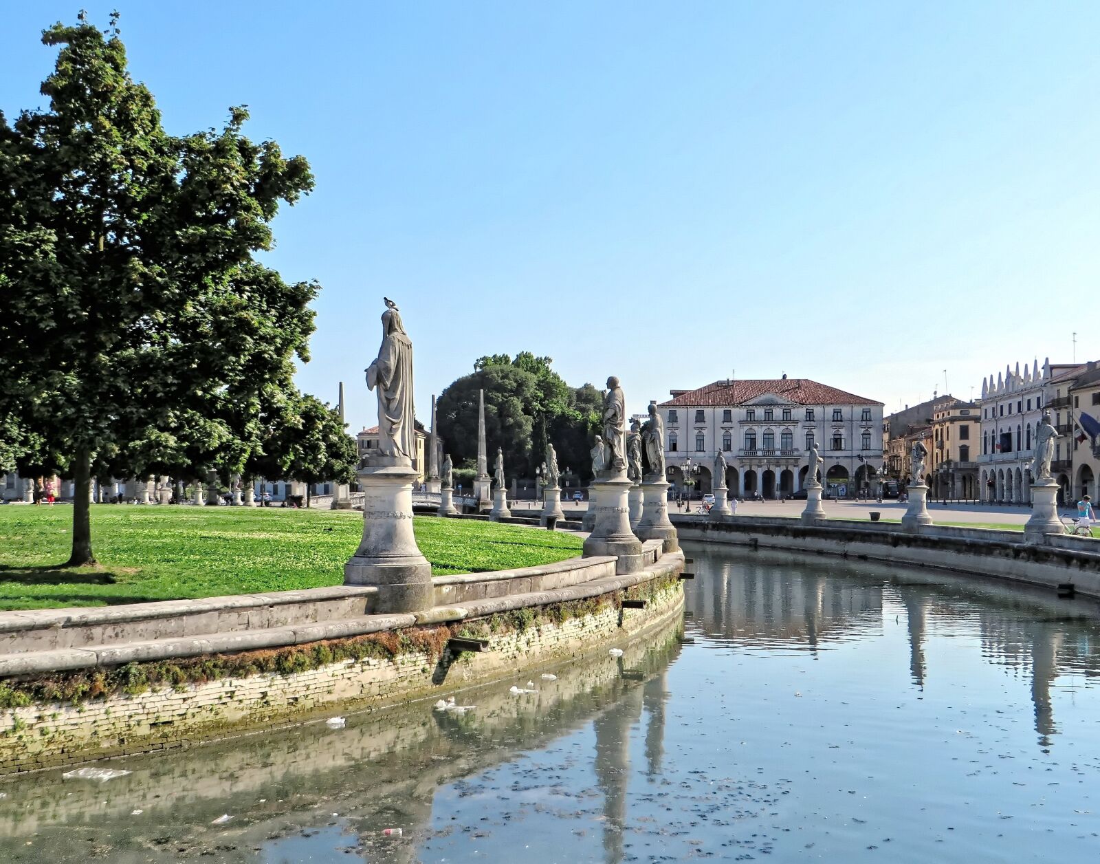 Canon PowerShot SX270 HS sample photo. Italy, padua, gardini photography