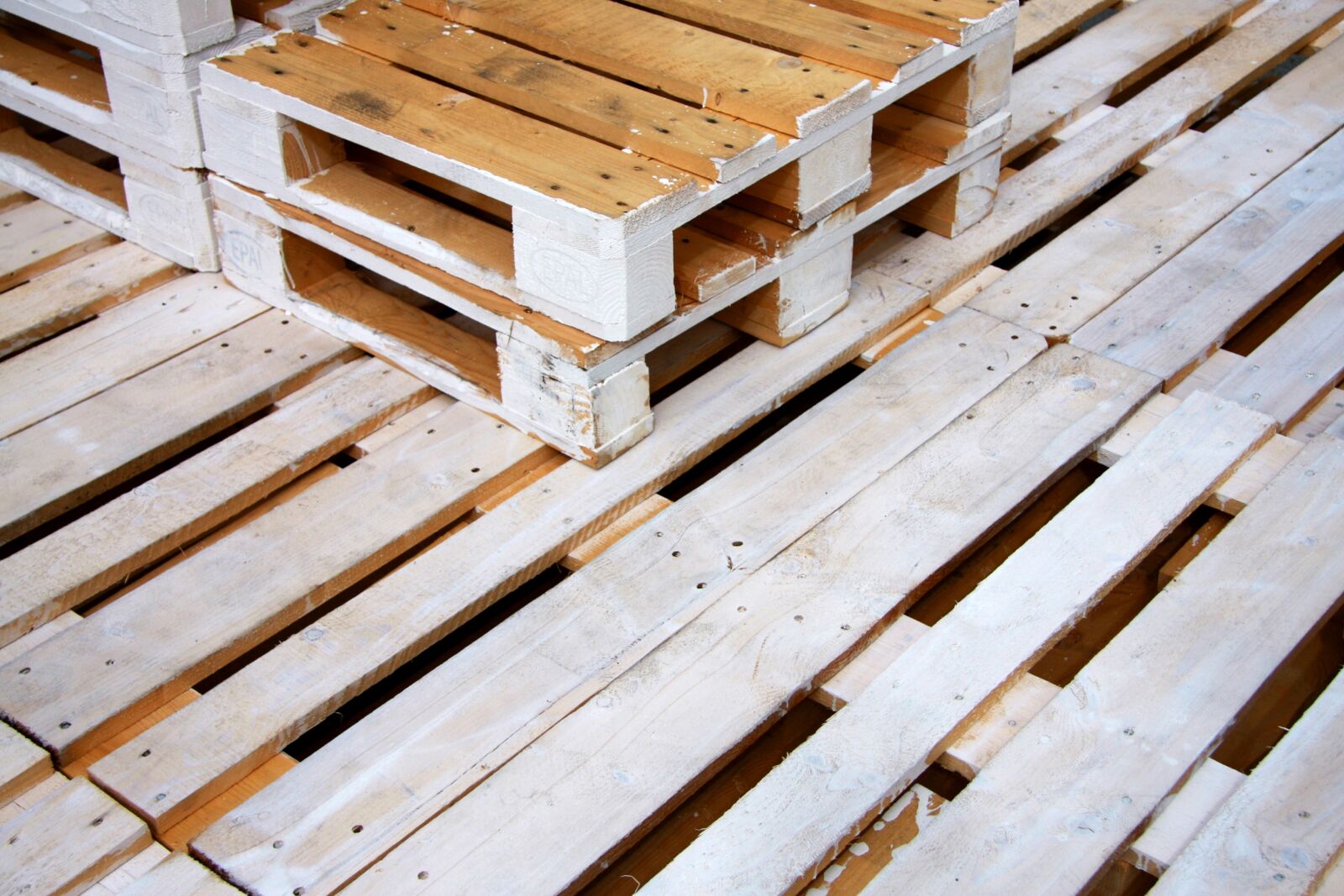 Canon EOS 40D sample photo. Pallets, wooden pallets, palette photography