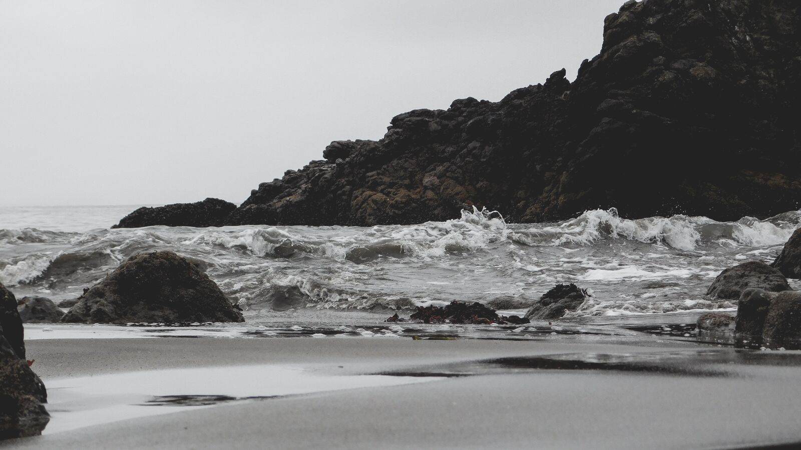 Nikon Coolpix L840 sample photo. Nature, ocean, muir beach photography