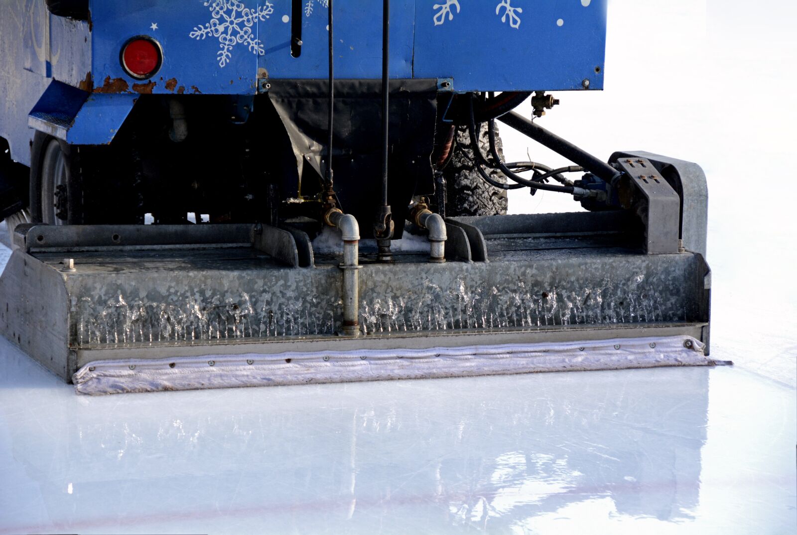 Nikon D7100 sample photo. Resurfacer, eisfeld, artificial ice photography