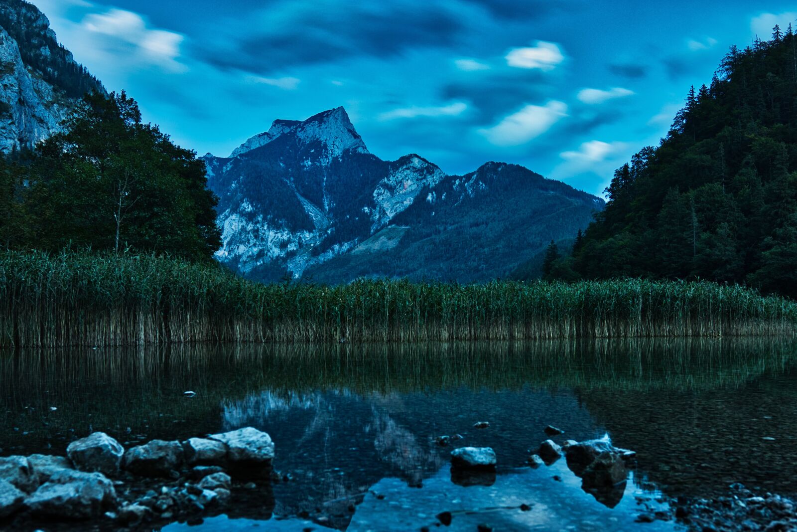 Canon 18-35mm F1.8 DC HSM | Art 013 sample photo. Long exposure, night photograph photography