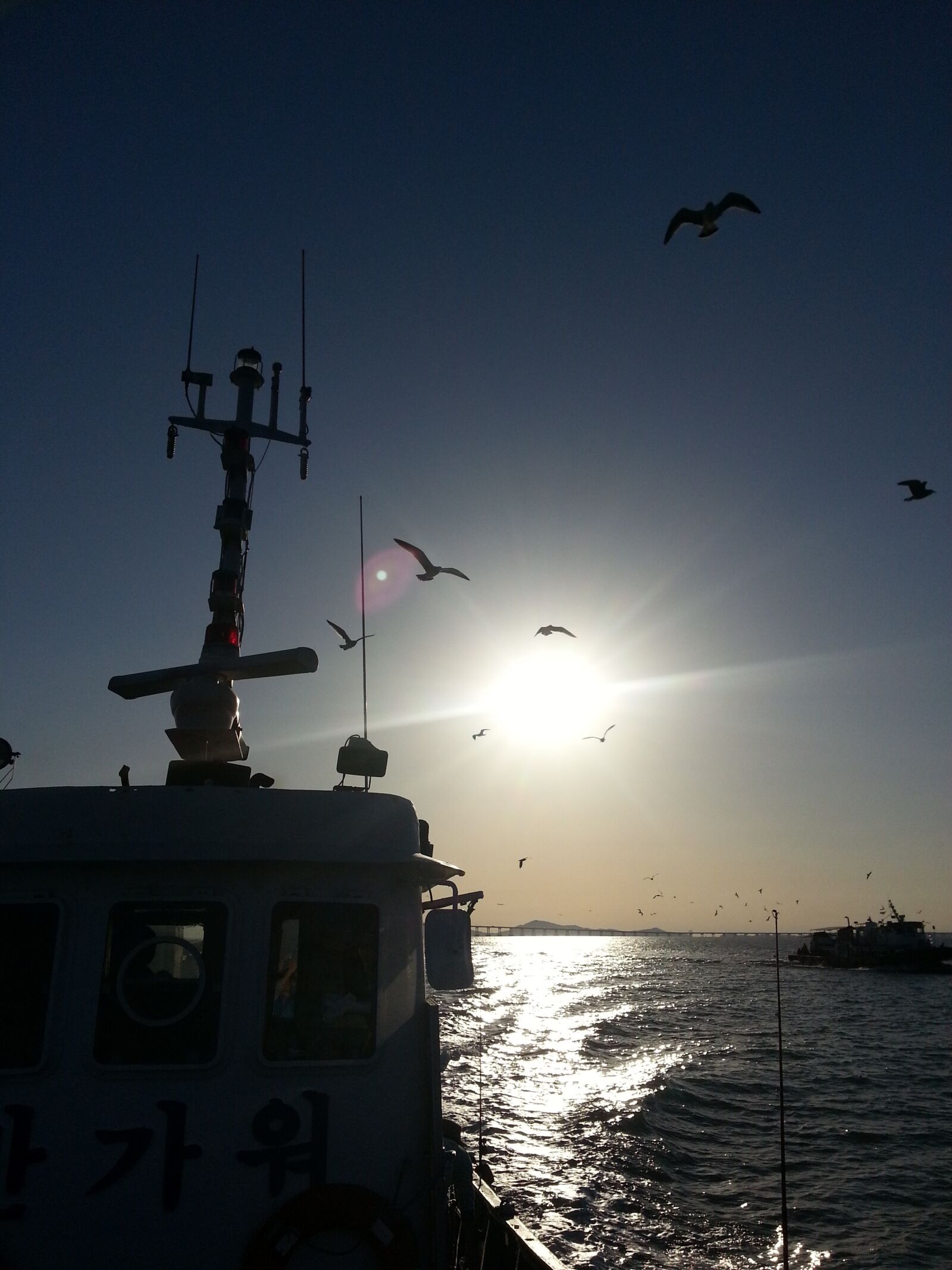 Samsung Galaxy Note2 sample photo. Sea, fishing boats, fishing photography