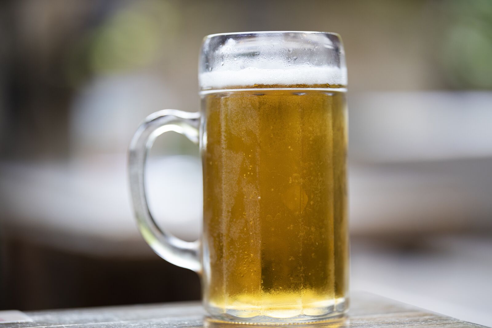 Canon RF 85mm F1.2L USM sample photo. Beer, glass, cup photography