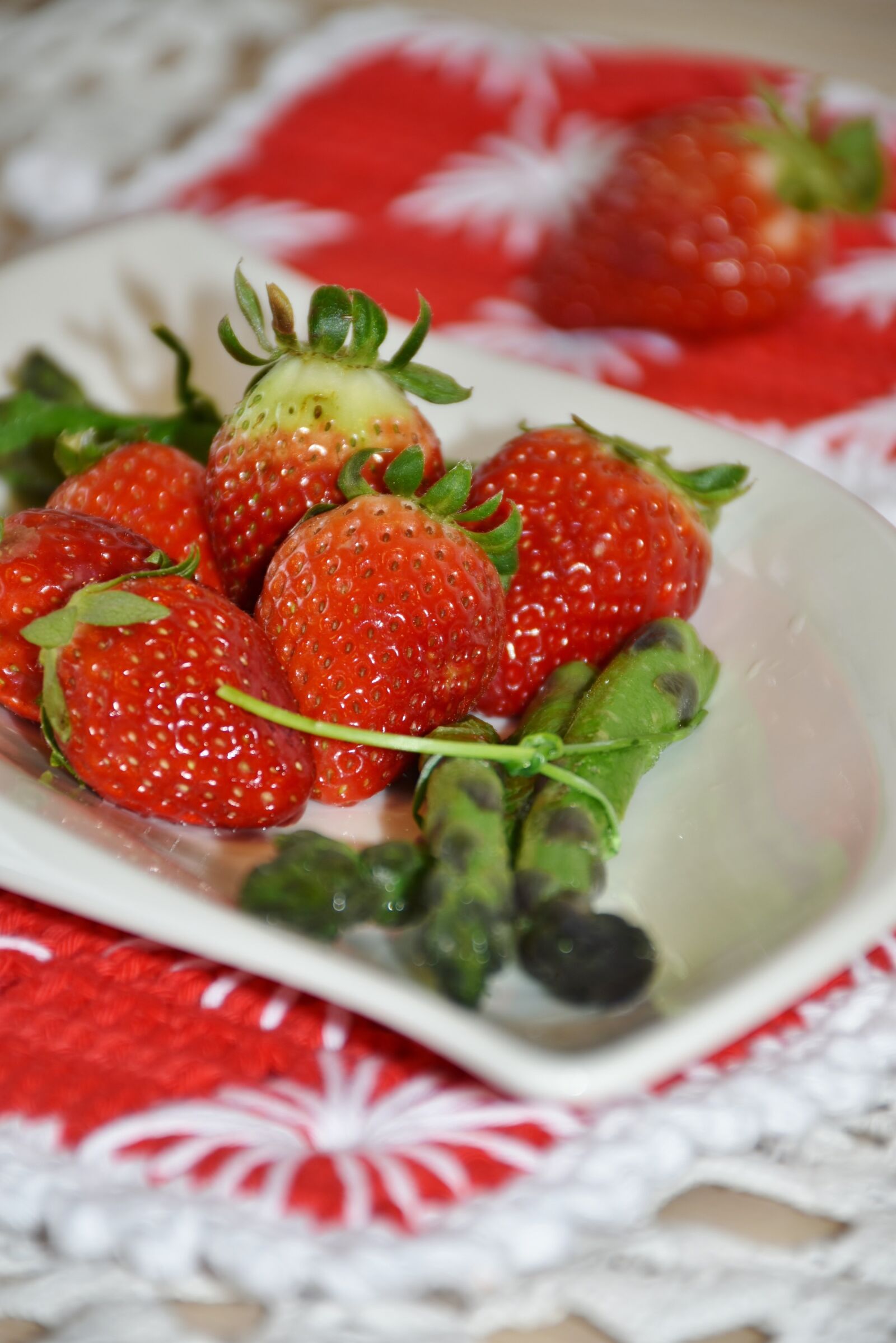 Nikon D7200 sample photo. Strawberries, sweet, red photography
