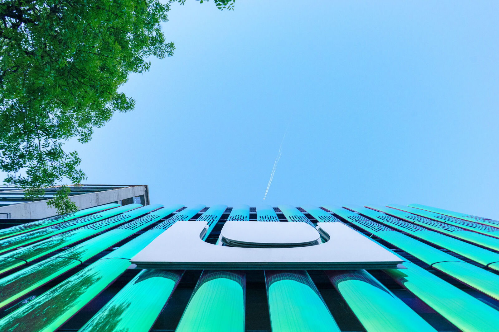 Sony FE 28-70mm F3.5-5.6 OSS sample photo. Architectural, architecture, blue, sky photography