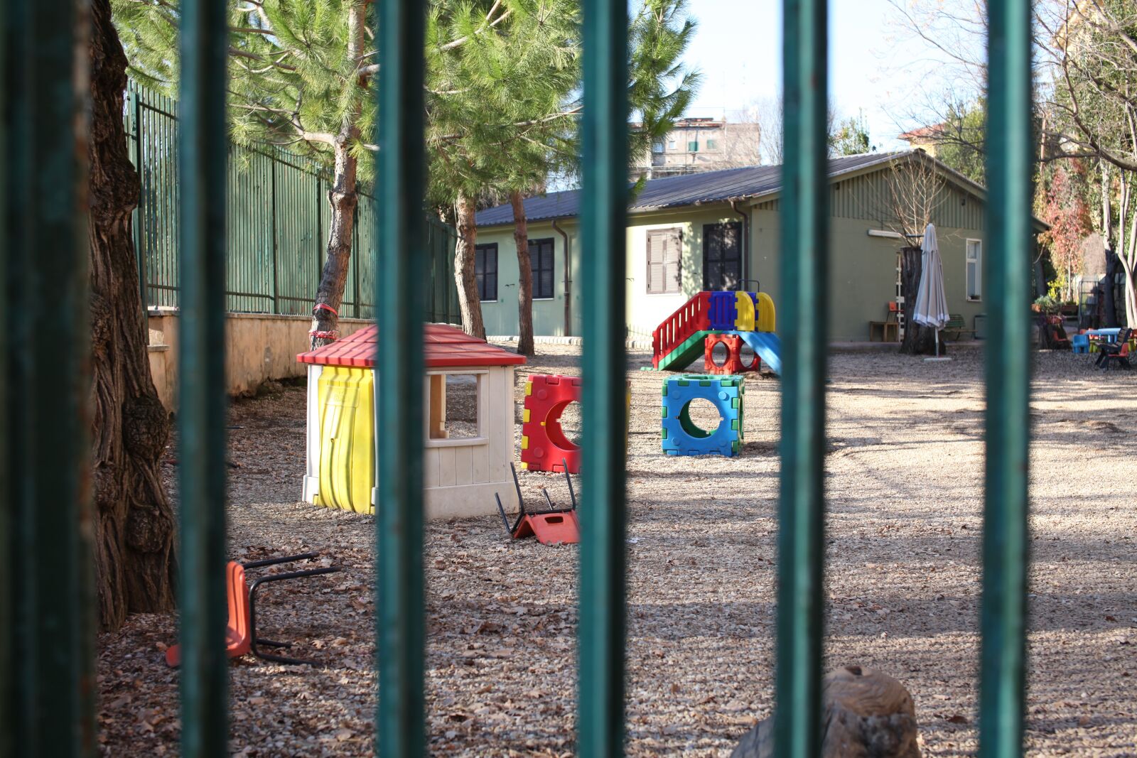 Canon EOS 5D Mark II sample photo. Park, playground, child photography