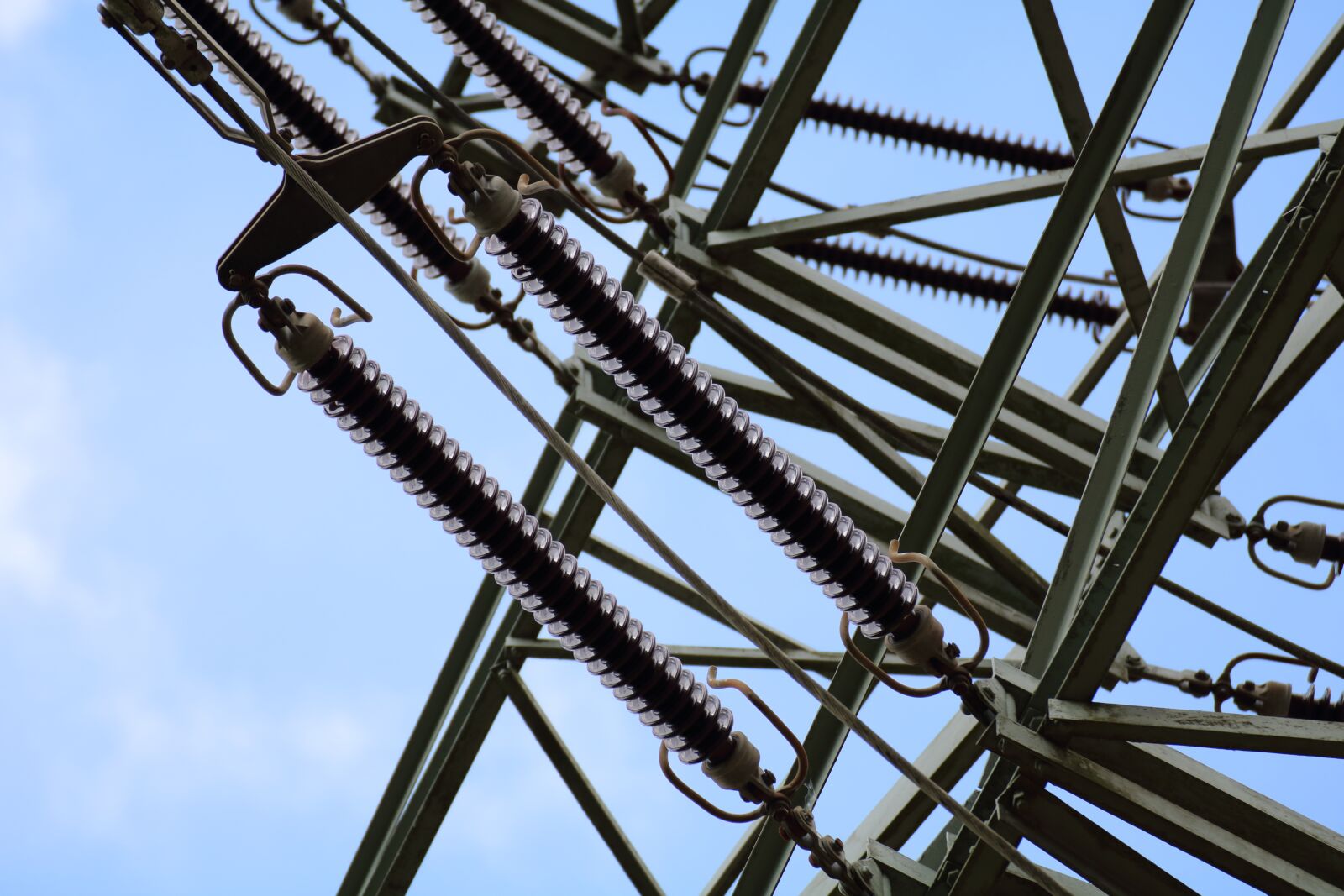 Canon EOS 750D (EOS Rebel T6i / EOS Kiss X8i) sample photo. Strommast, current, wires photography