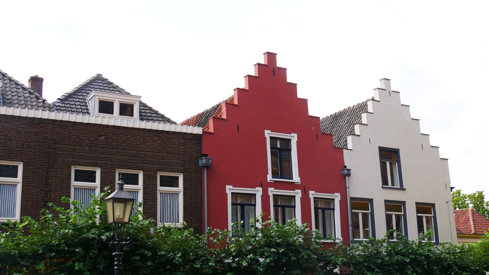 Panasonic Lumix DMC-G85 (Lumix DMC-G80) sample photo. Nderland, zutphen, facade photography
