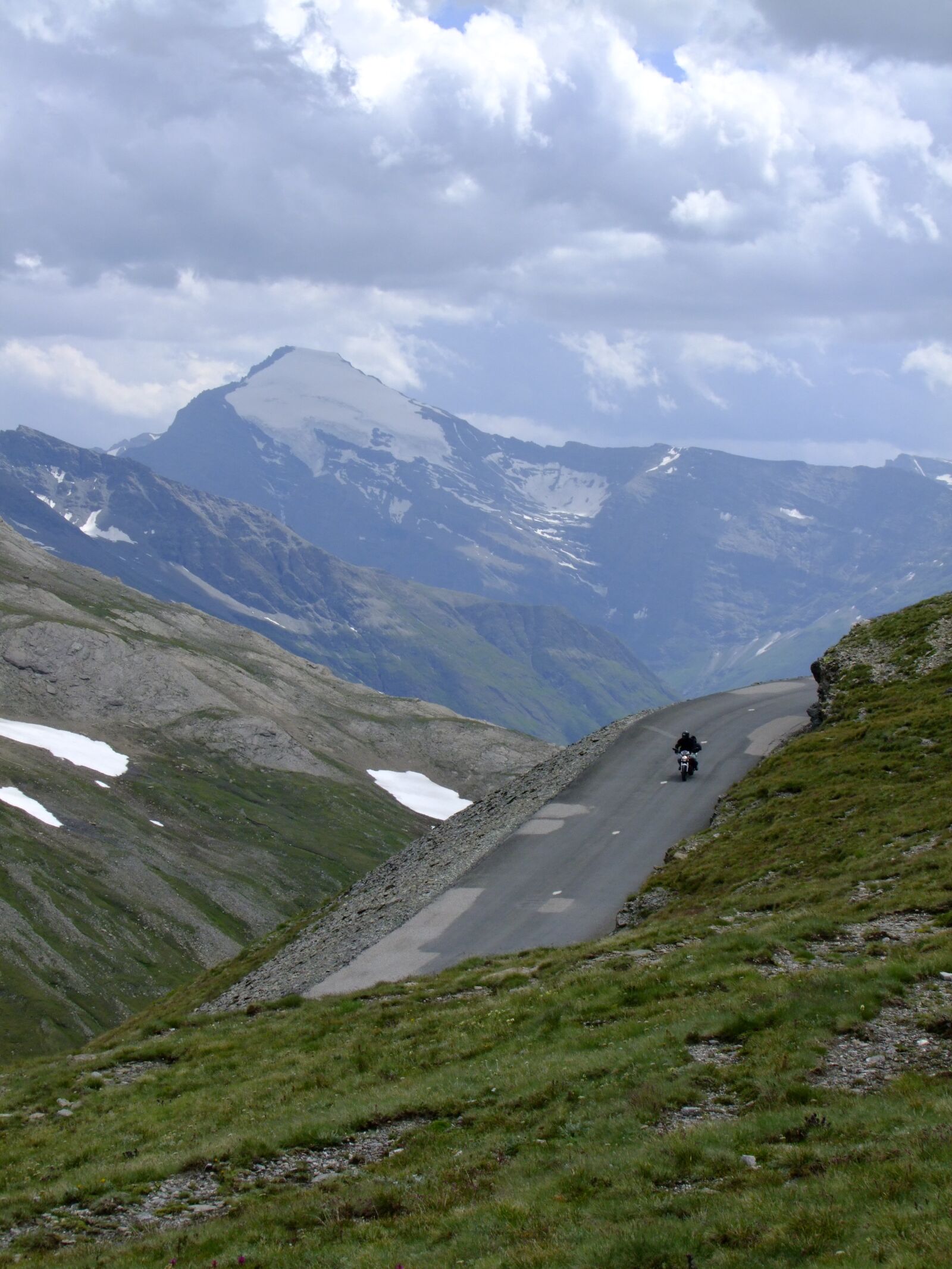 Fujifilm FinePix S100fs sample photo. France, alps, landscape photography