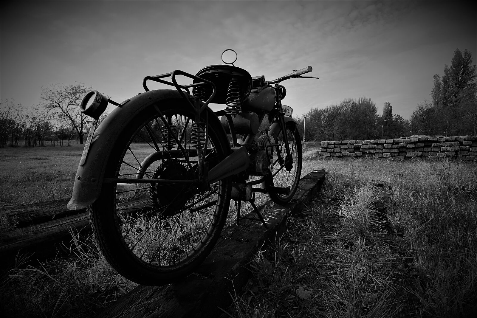 Nikon 1 J5 sample photo. Engine, moto guzzi, moto photography
