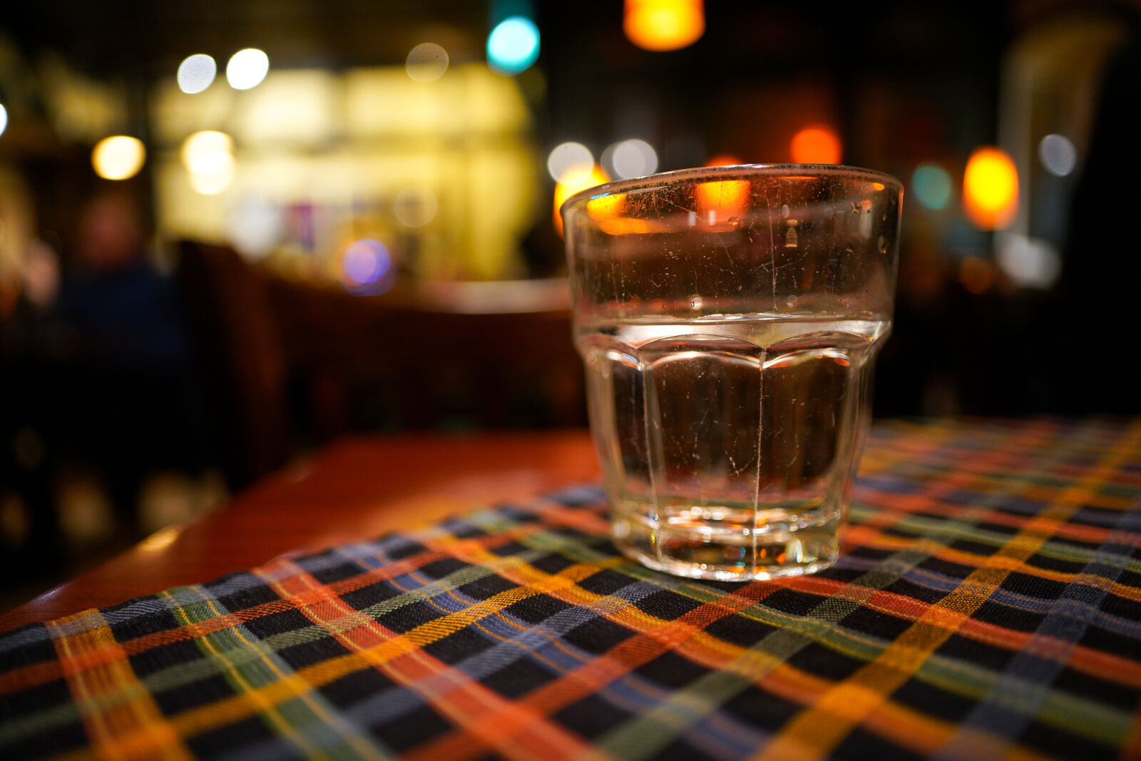 Sony a7R IV + Sigma 20mm F2.0 DG DN | C sample photo. Drink of the champions photography