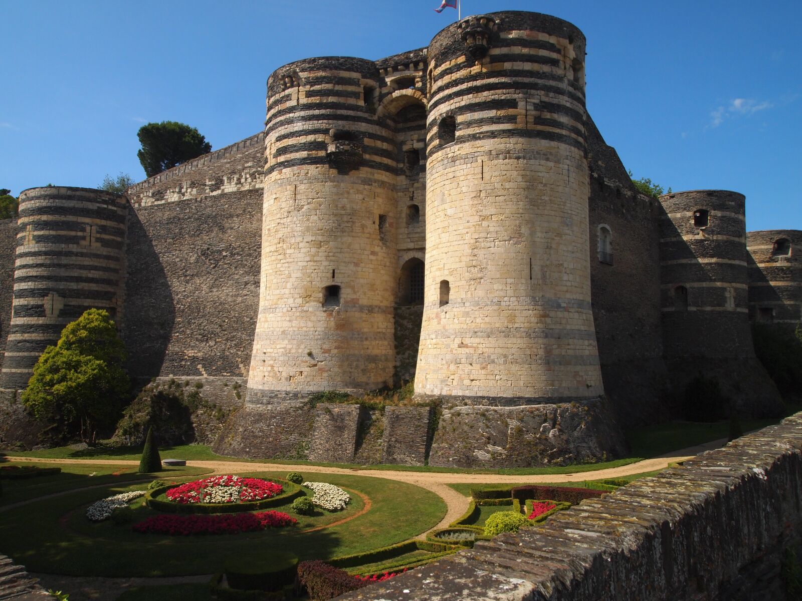 Olympus PEN E-PL1 sample photo. Castle, angers, medieval photography