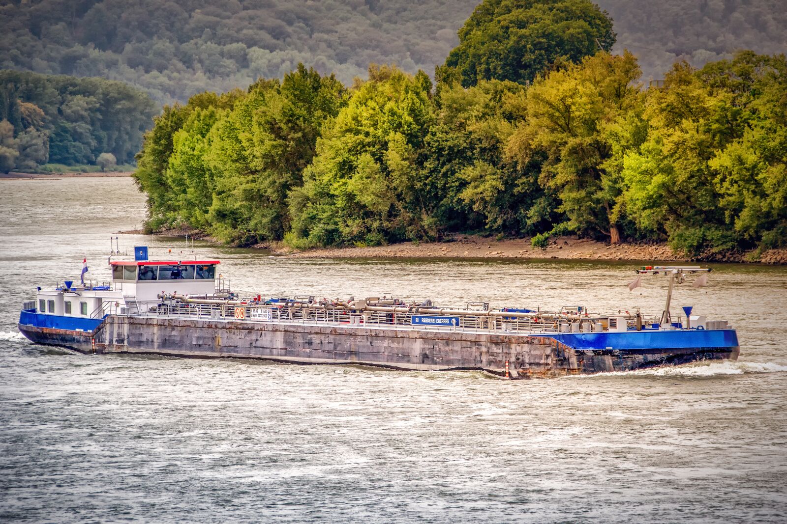 Canon EOS 60D sample photo. Ship, frachtschiff, technology photography