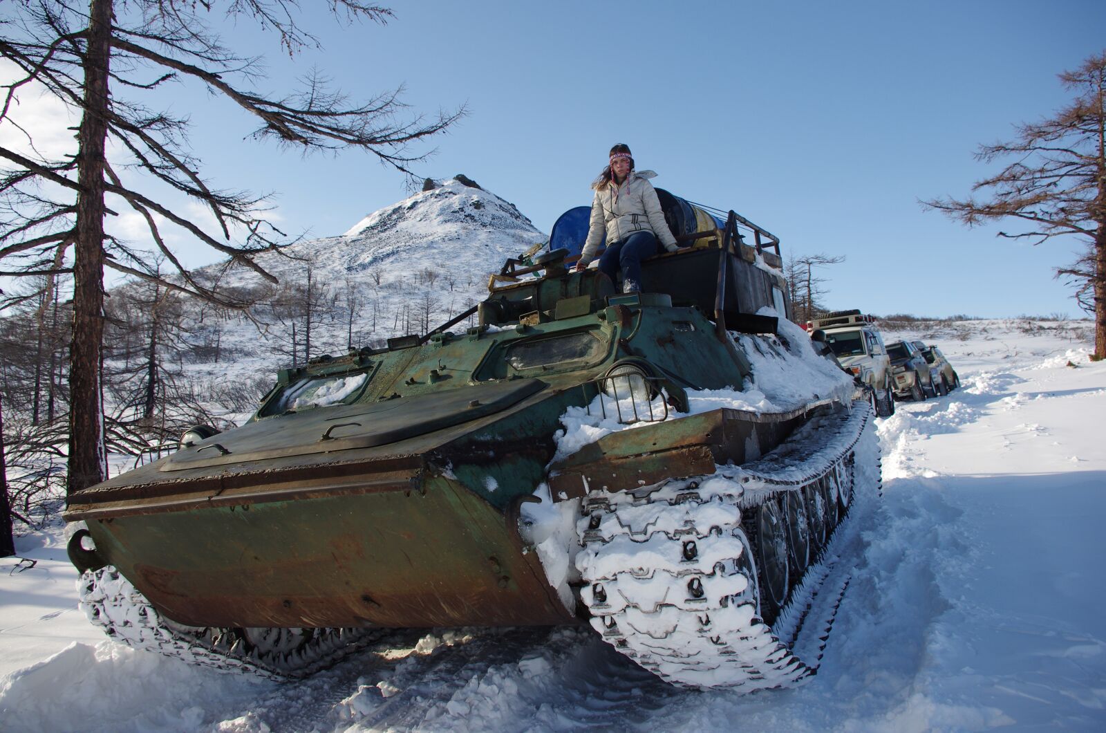 Pentax K-5 sample photo. Rover, winter road, road photography