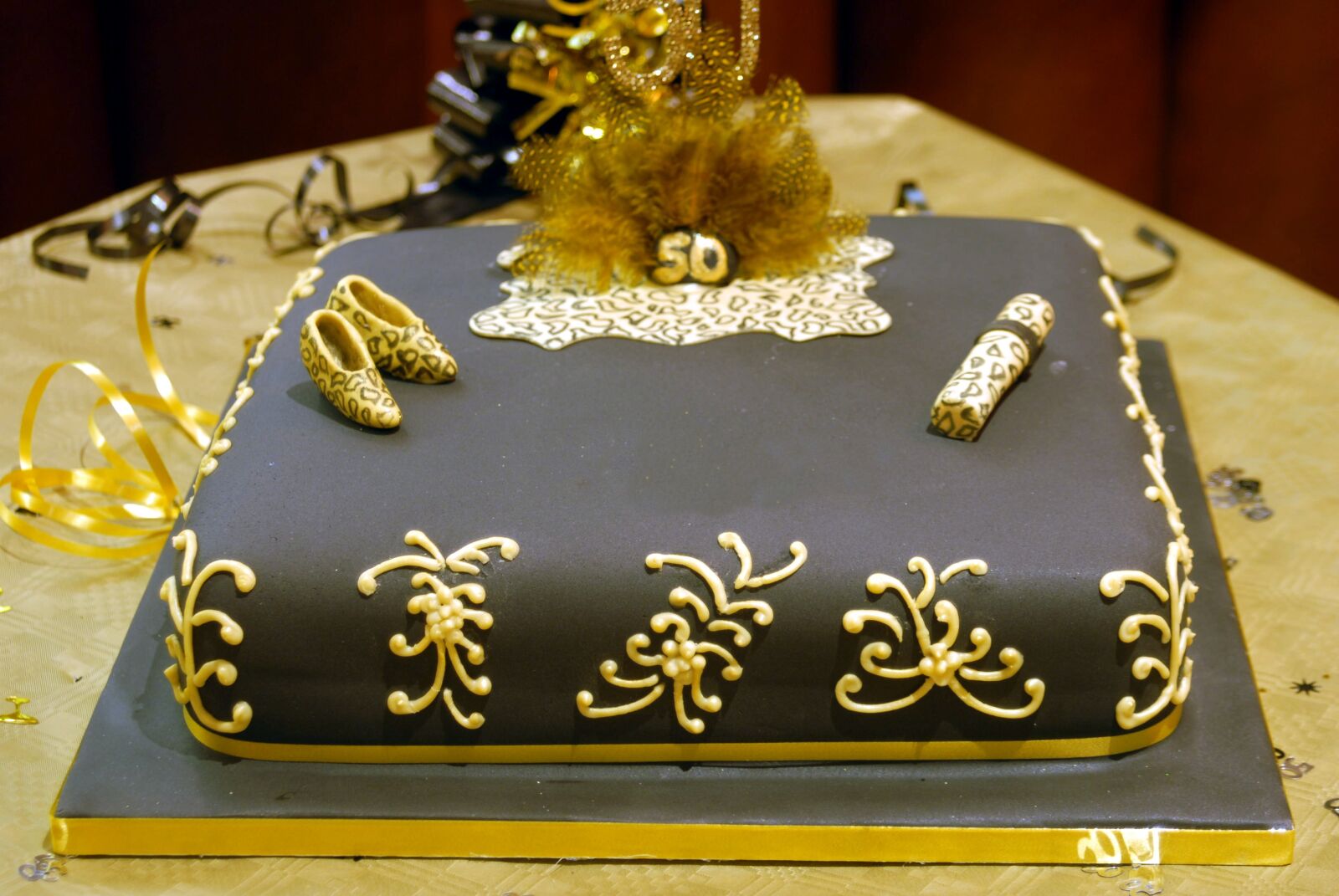 Nikon D200 sample photo. Cake, birthday, celebration photography