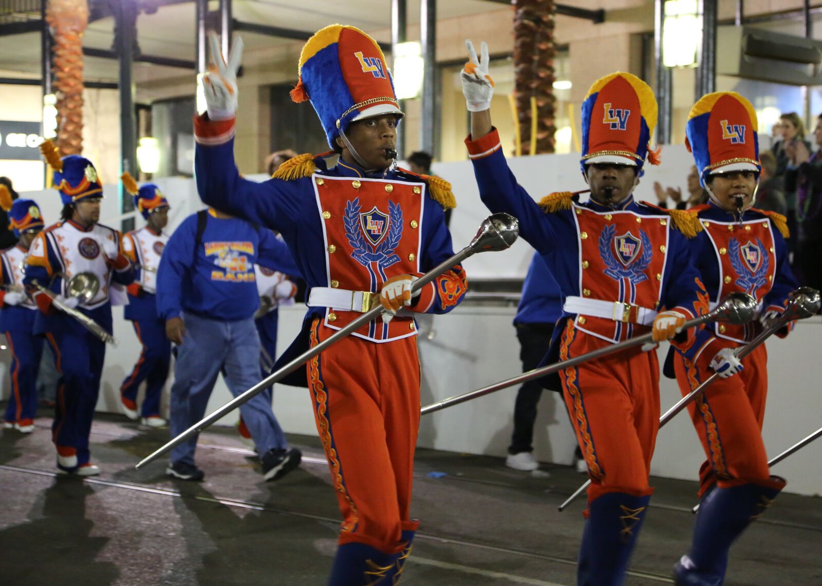 Canon EF 24-105mm F4L IS USM sample photo. Parade, new orleans, mardi photography