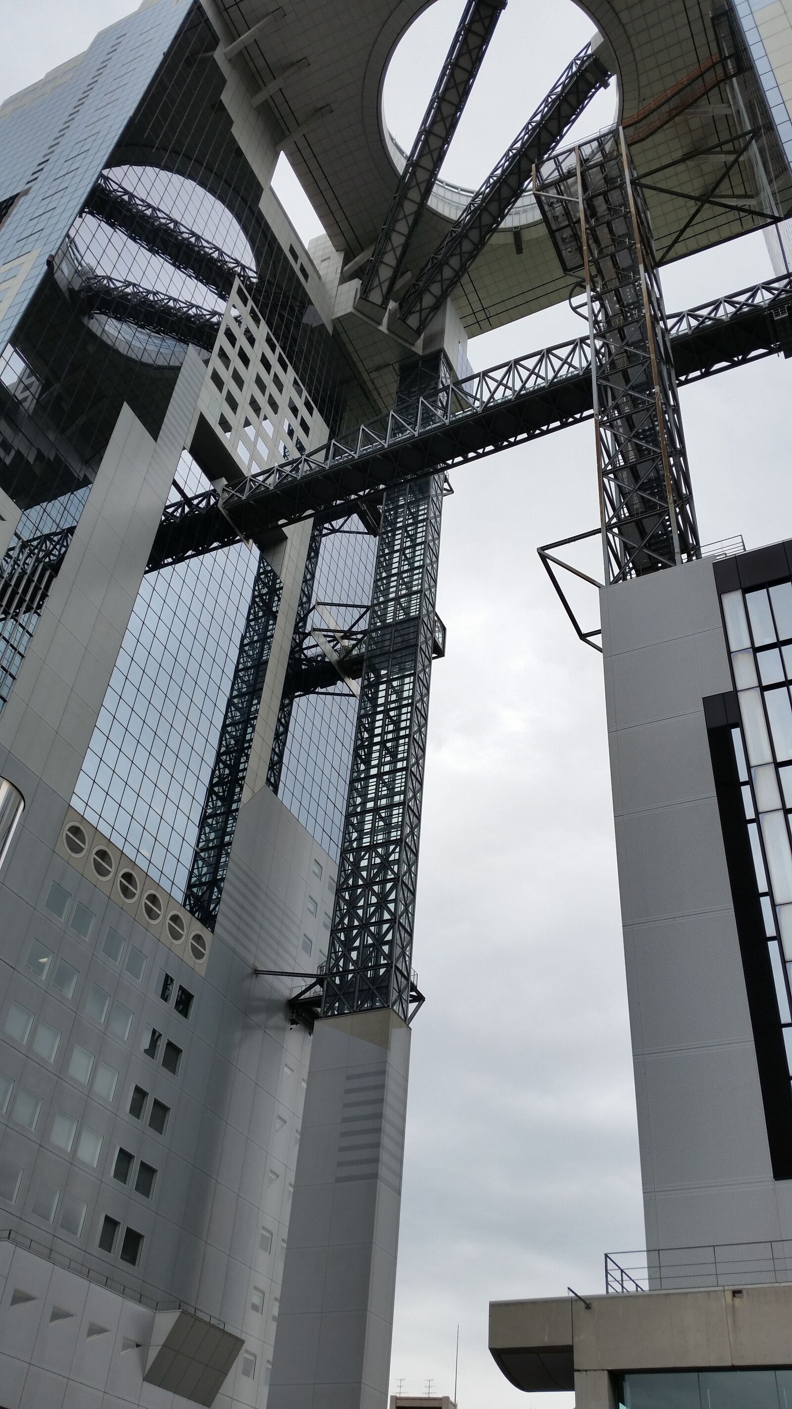 Samsung Galaxy S5 sample photo. Architecture, technology, building photography
