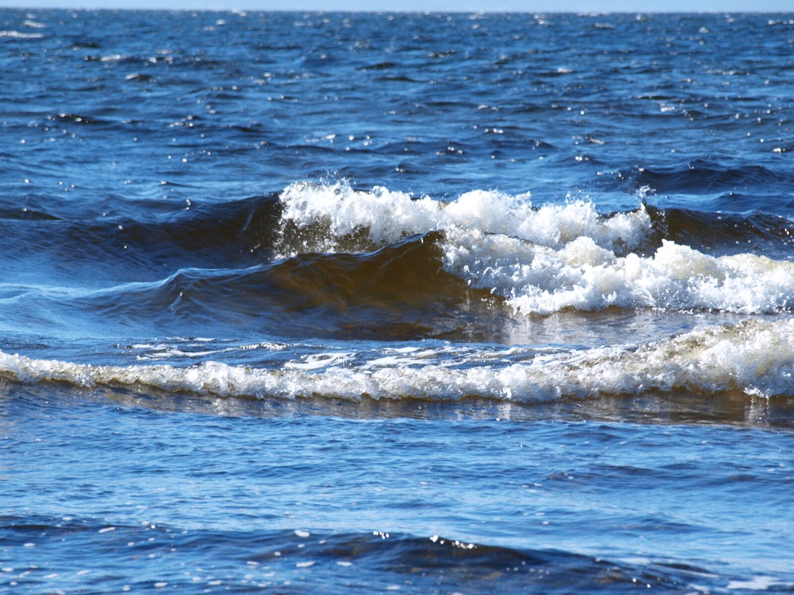 Olympus E-520 (EVOLT E-520) sample photo. Waves, water, ocean photography