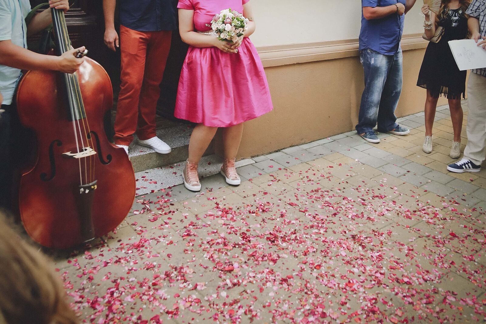 Canon EOS 5D Mark III sample photo. Ceremony, musician, music, wedding photography