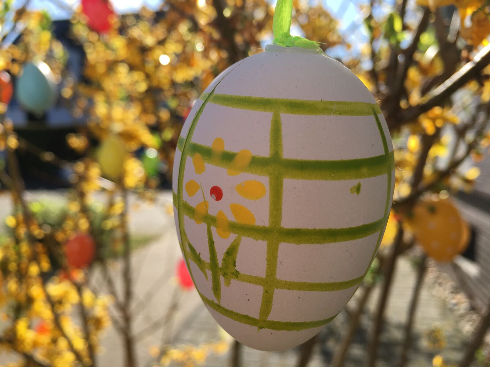 Apple iPhone 6s sample photo. Easter egg, easter, easter photography
