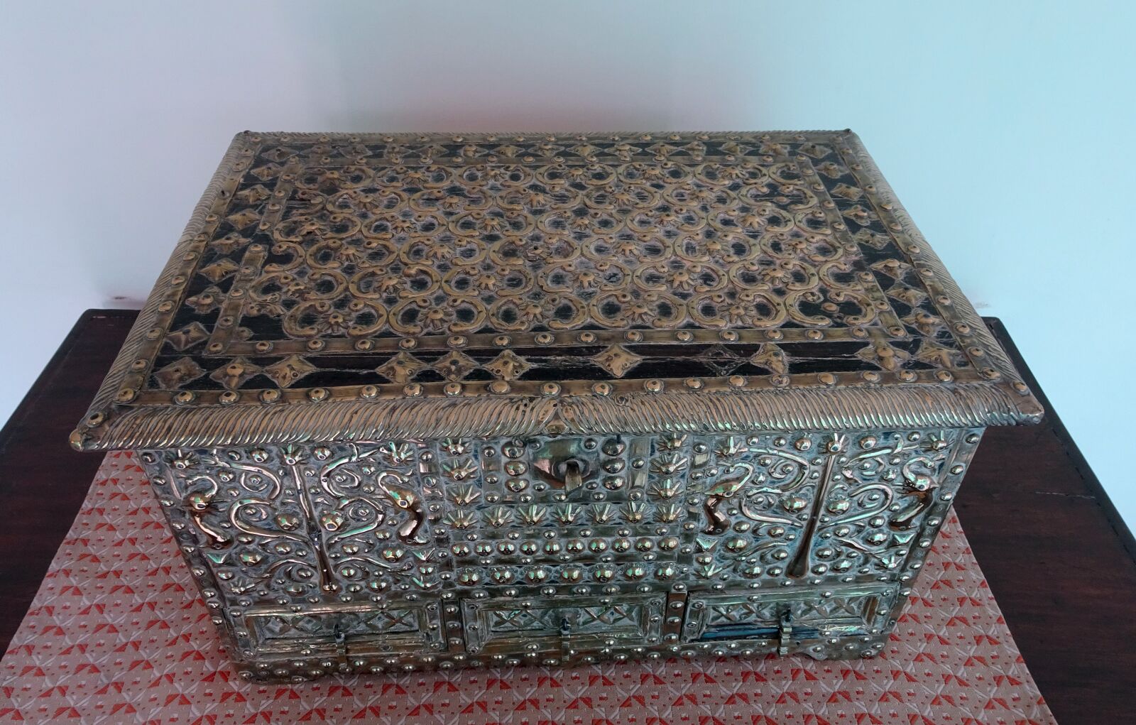 Sony Cyber-shot DSC-HX90V sample photo. Jewel box, jewllery box photography