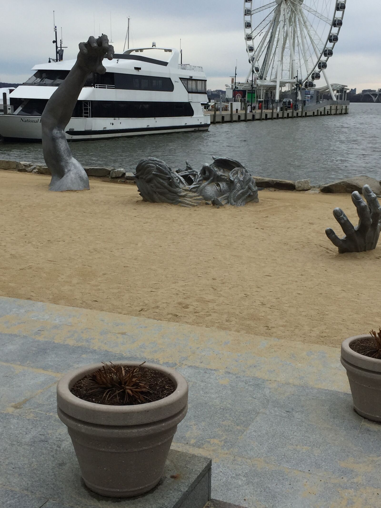 iPhone 6 back camera 4.15mm f/2.2 sample photo. Boat, water, ship photography