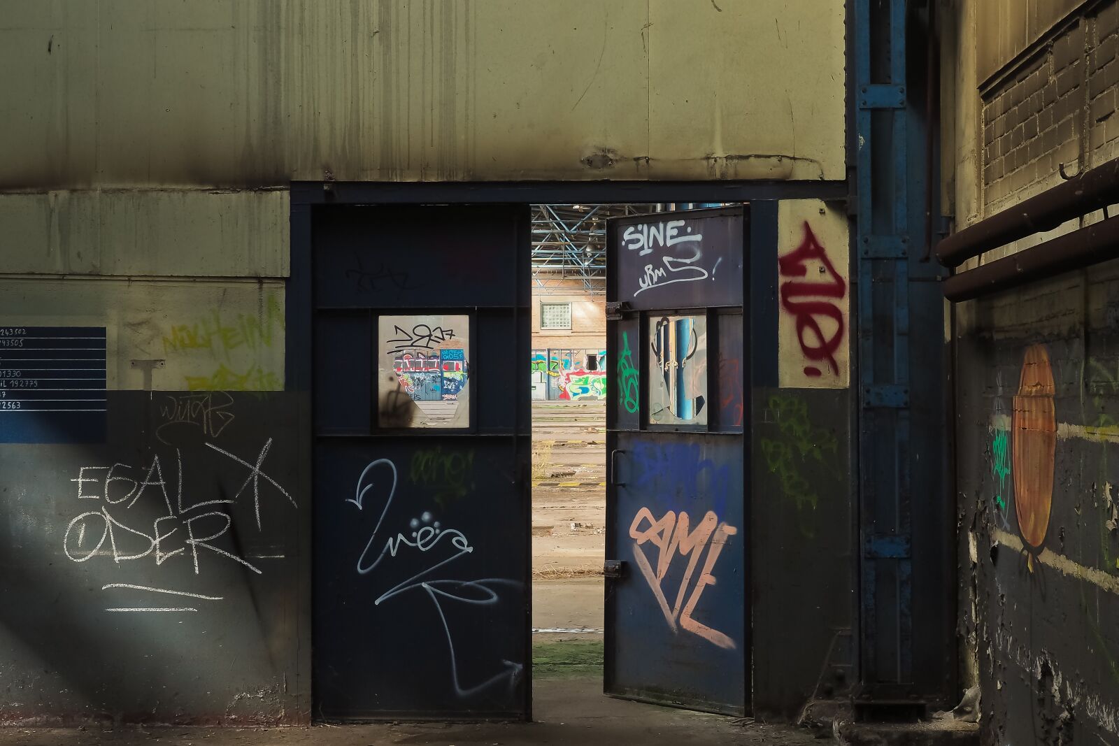 Olympus OM-D E-M10 sample photo. Lost places, pforphoto, old photography